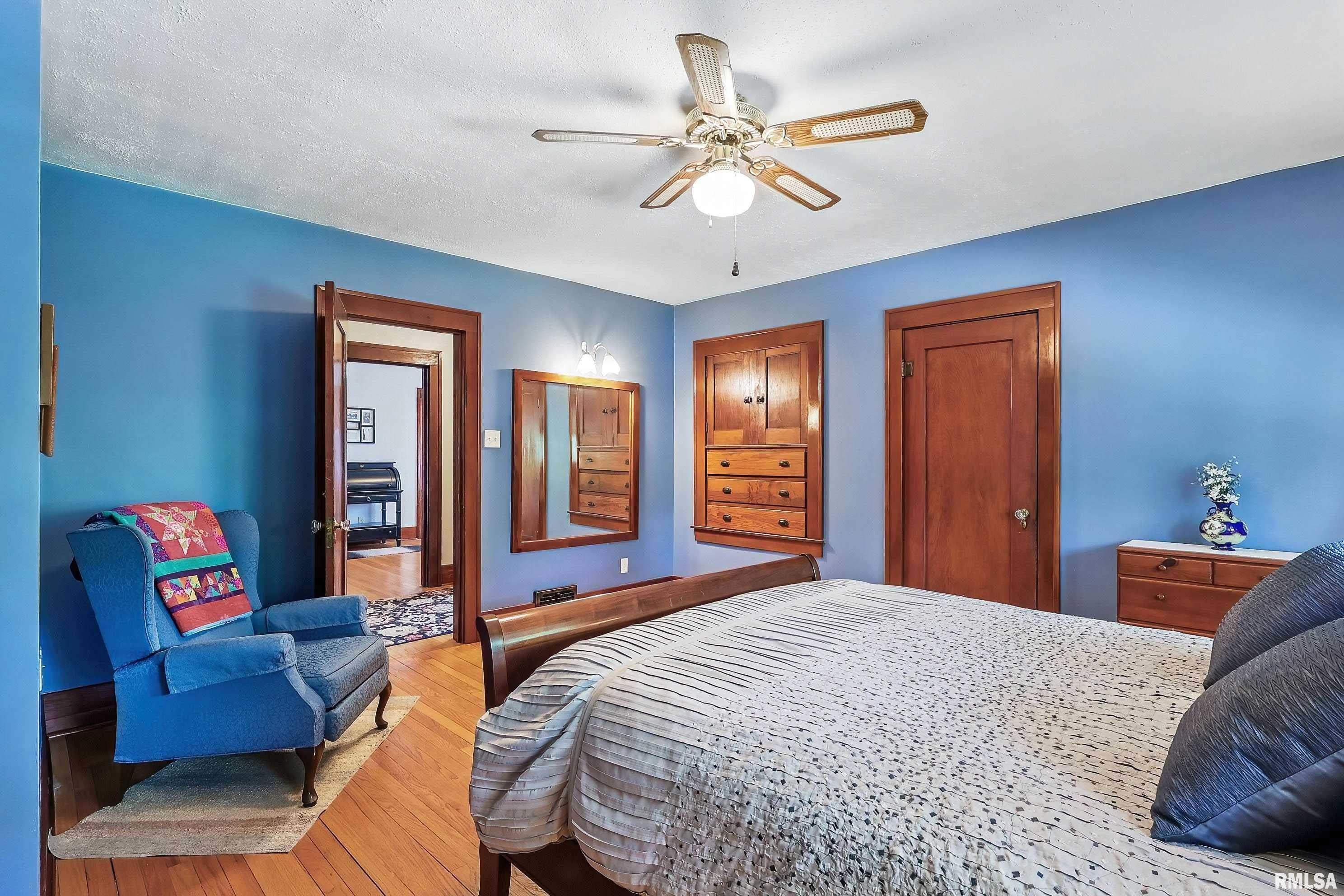 924 Brown Street, Bettendorf, Iowa image 31