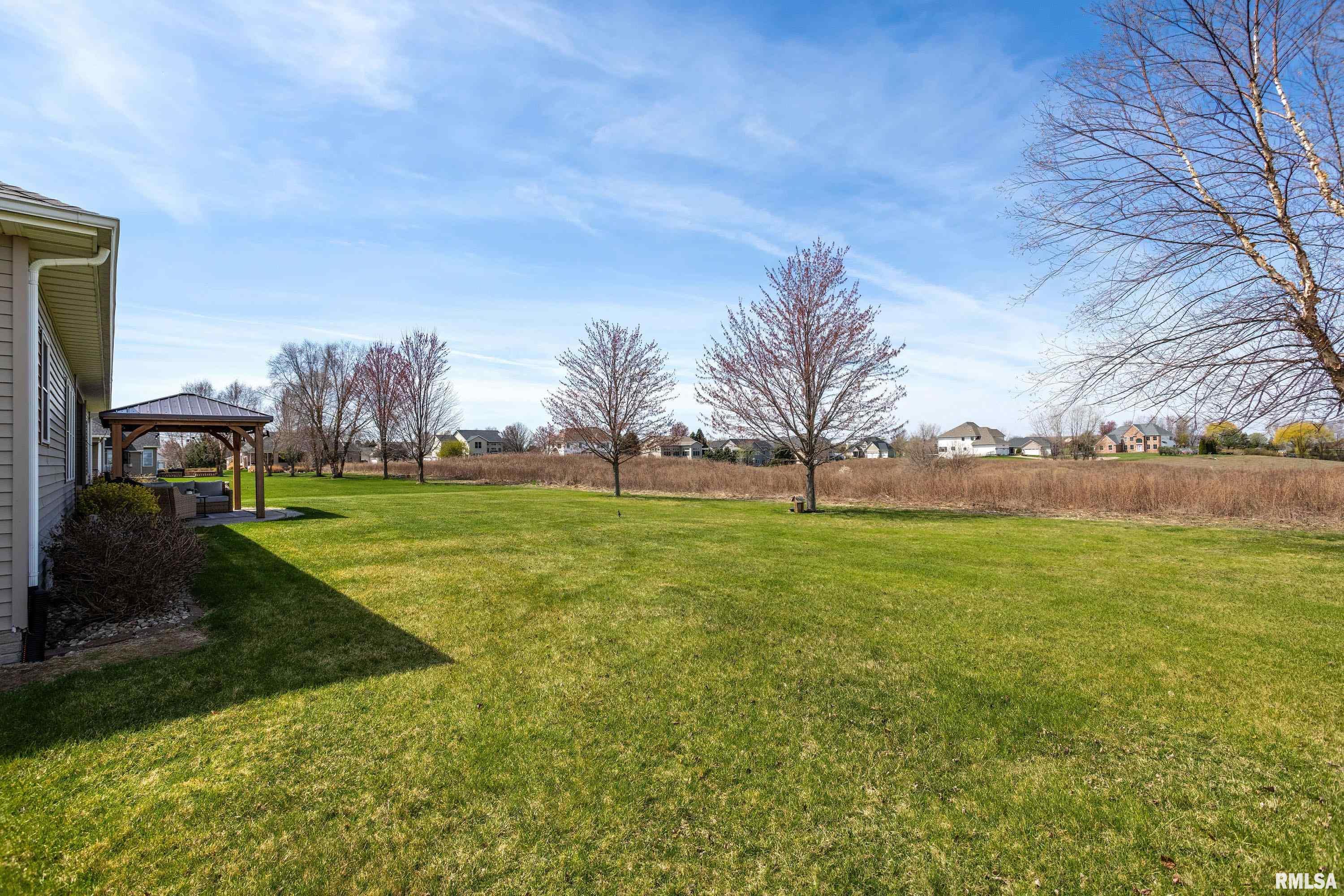 6438 Whispering Pine Drive, Davenport, Iowa image 48