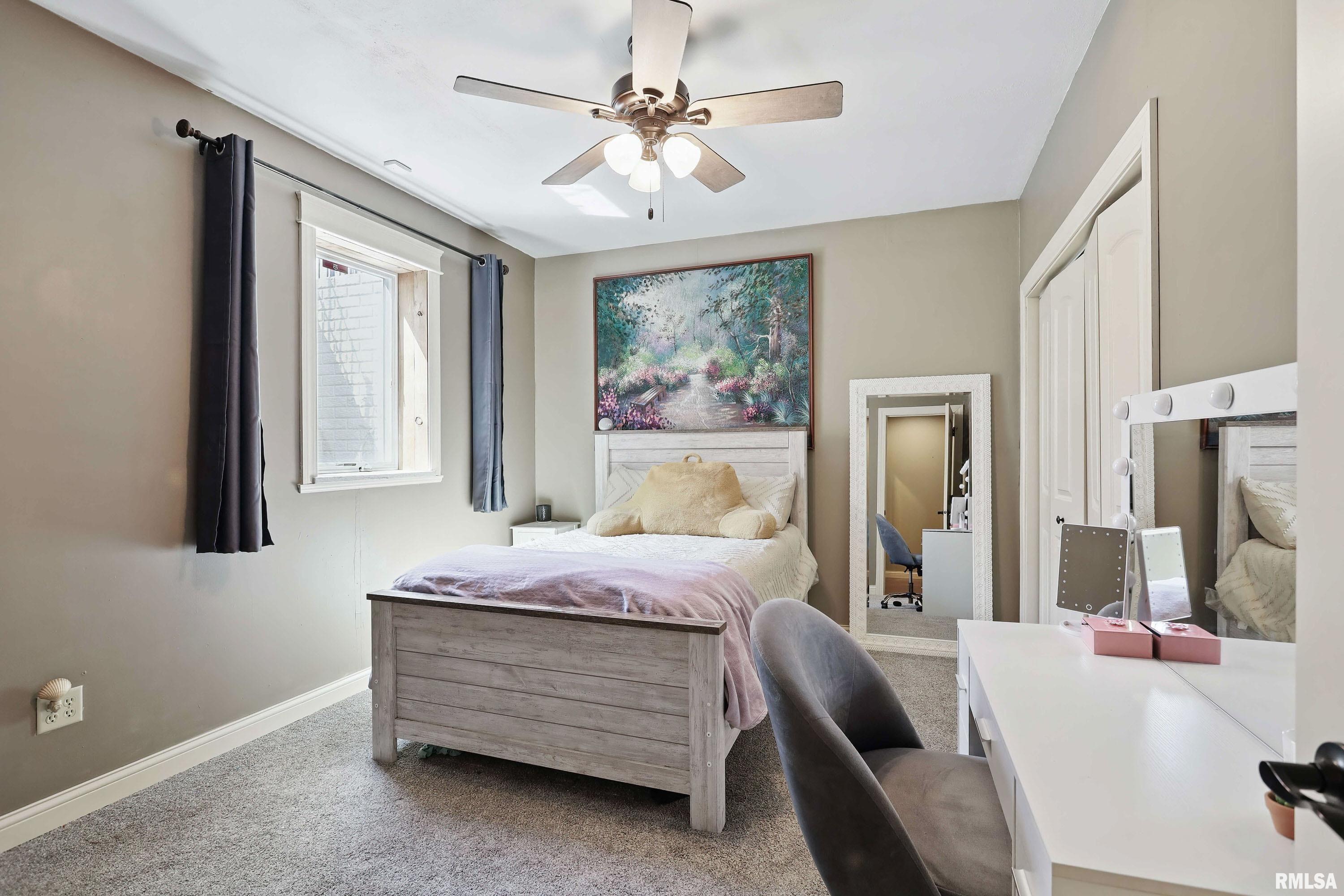 6438 Whispering Pine Drive, Davenport, Iowa image 39