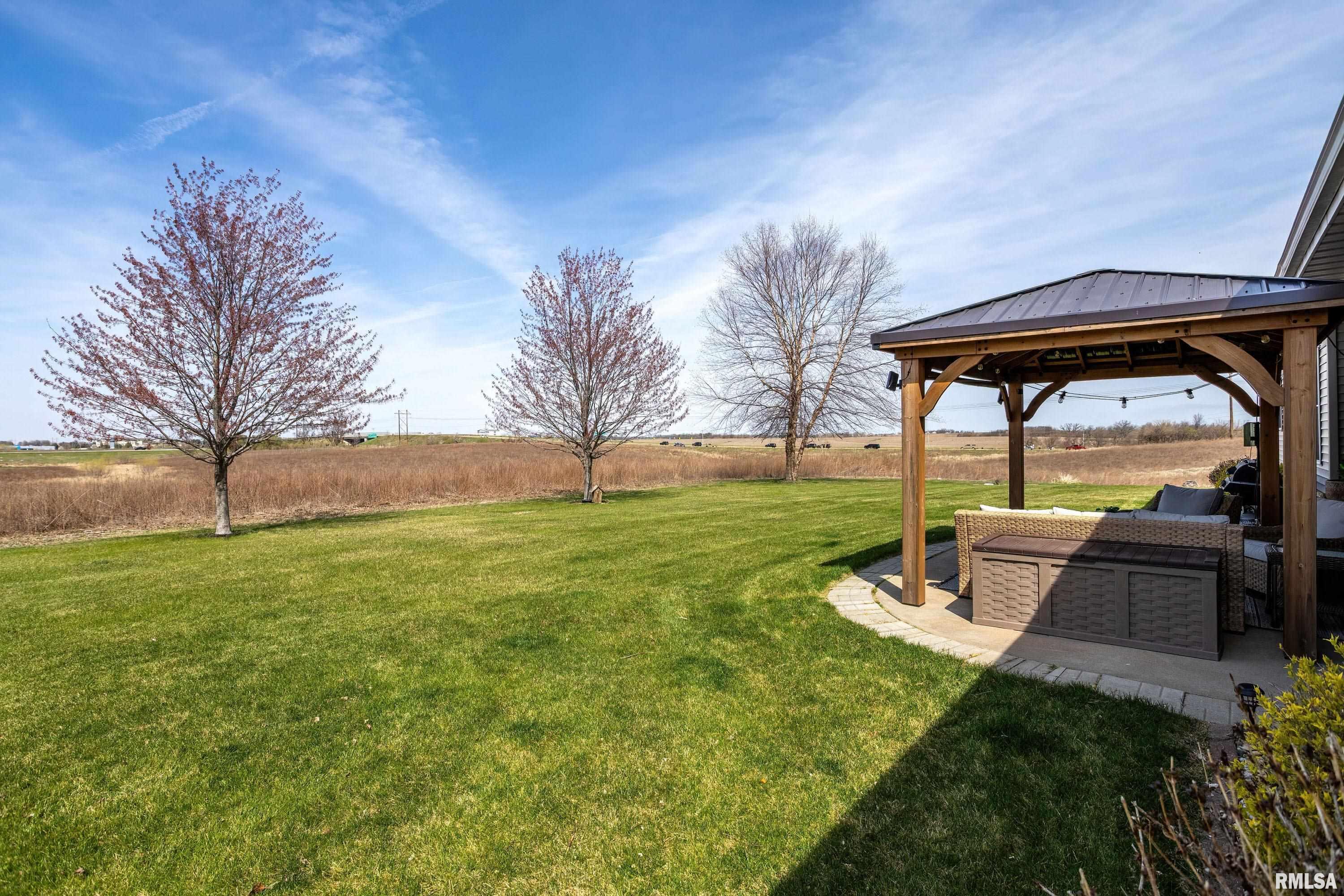 6438 Whispering Pine Drive, Davenport, Iowa image 45