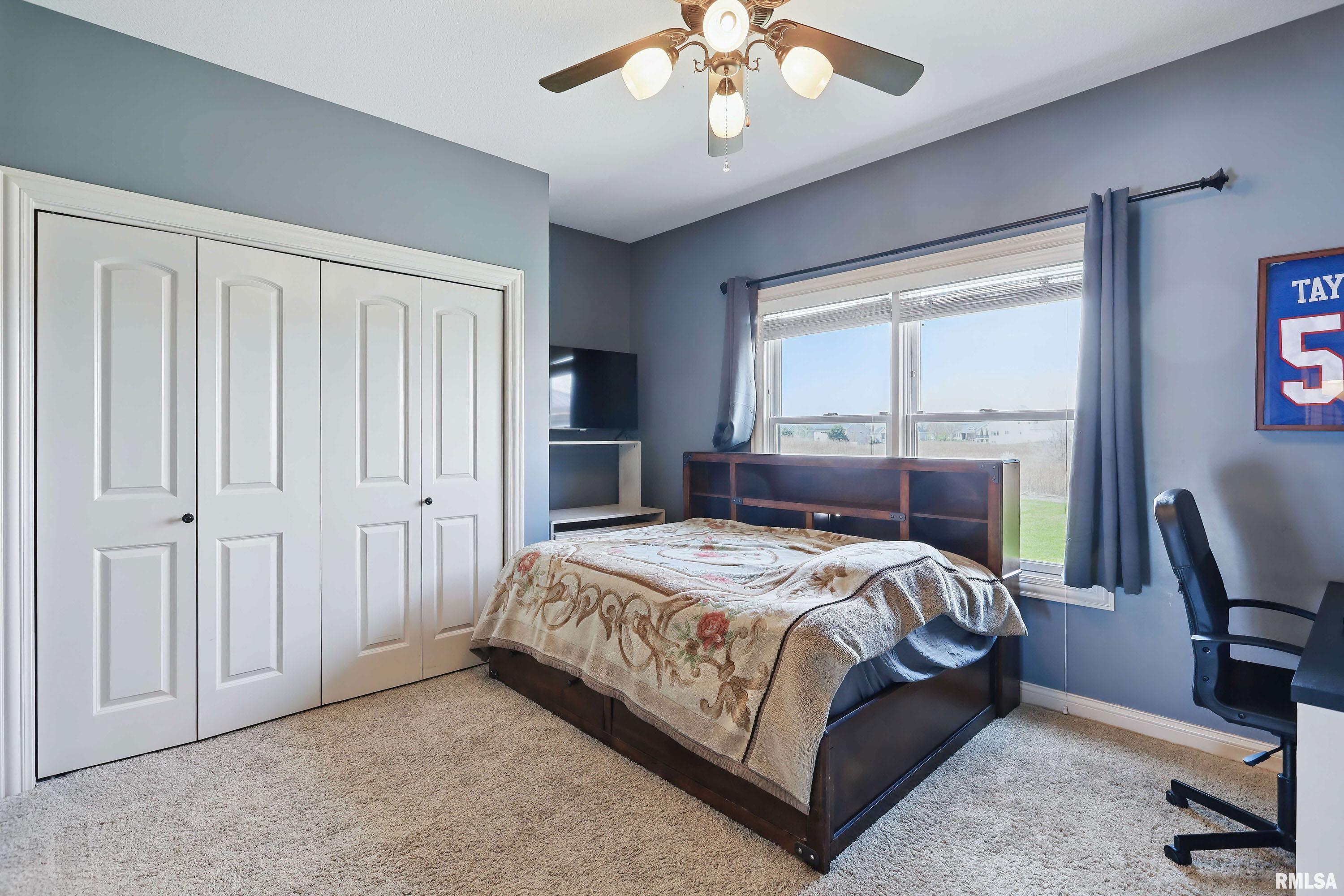 6438 Whispering Pine Drive, Davenport, Iowa image 28