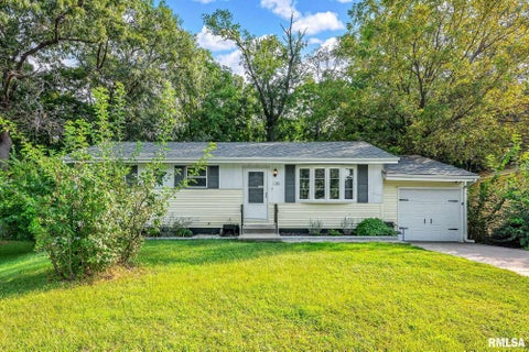 Homes For Sale - 118 Herman Street<br/> East Peoria, IL 61611