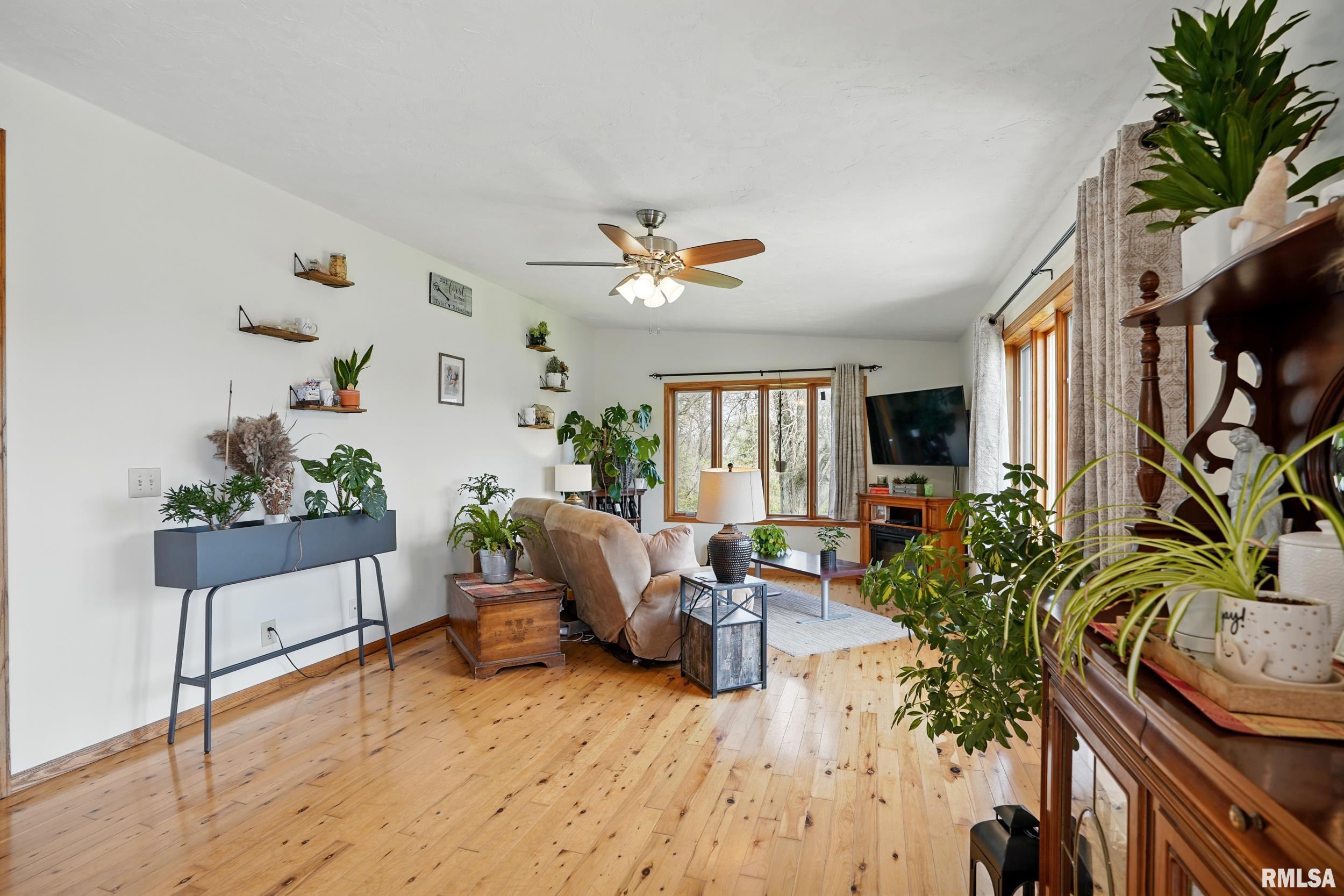 9721 115th Street West, Andalusia, Illinois image 26