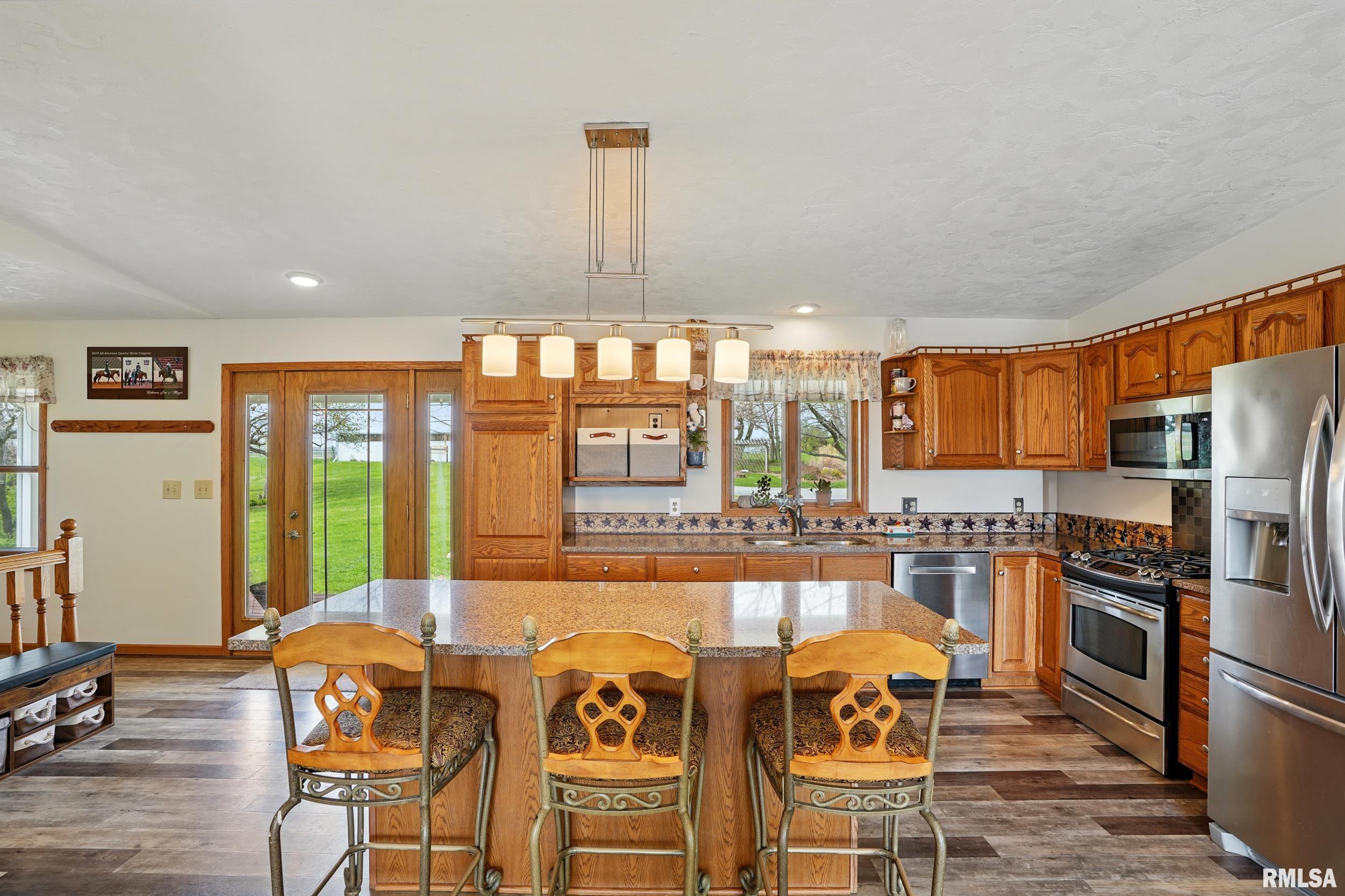 9721 115th Street West, Andalusia, Illinois image 16