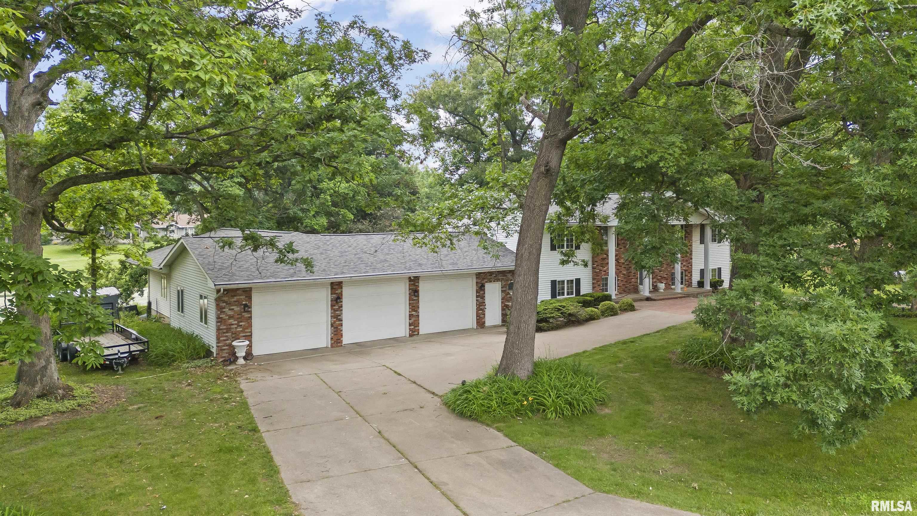 201 E Lake Shore Drive, Edelstein, Illinois image 3