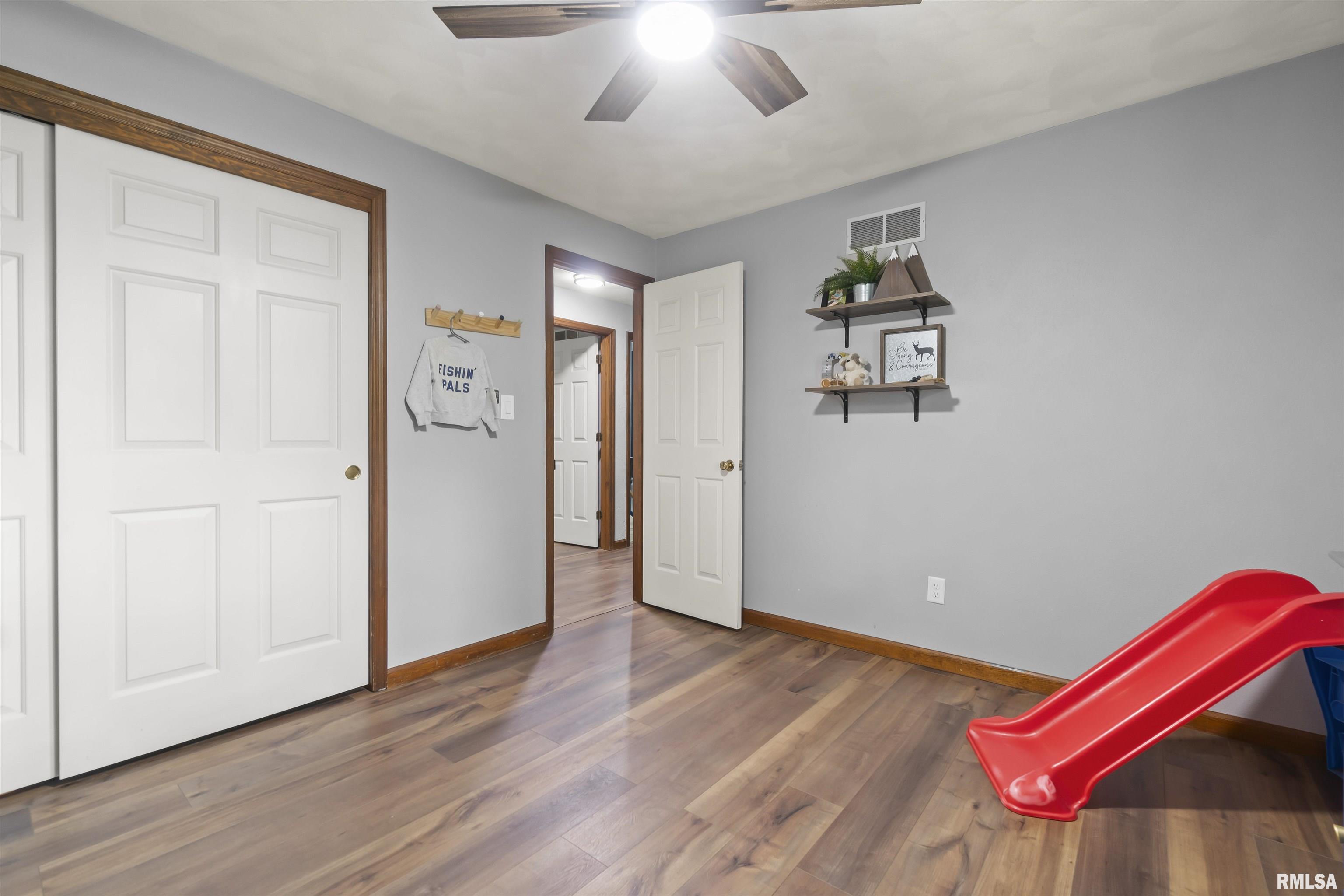 201 E Lake Shore Drive, Edelstein, Illinois image 16