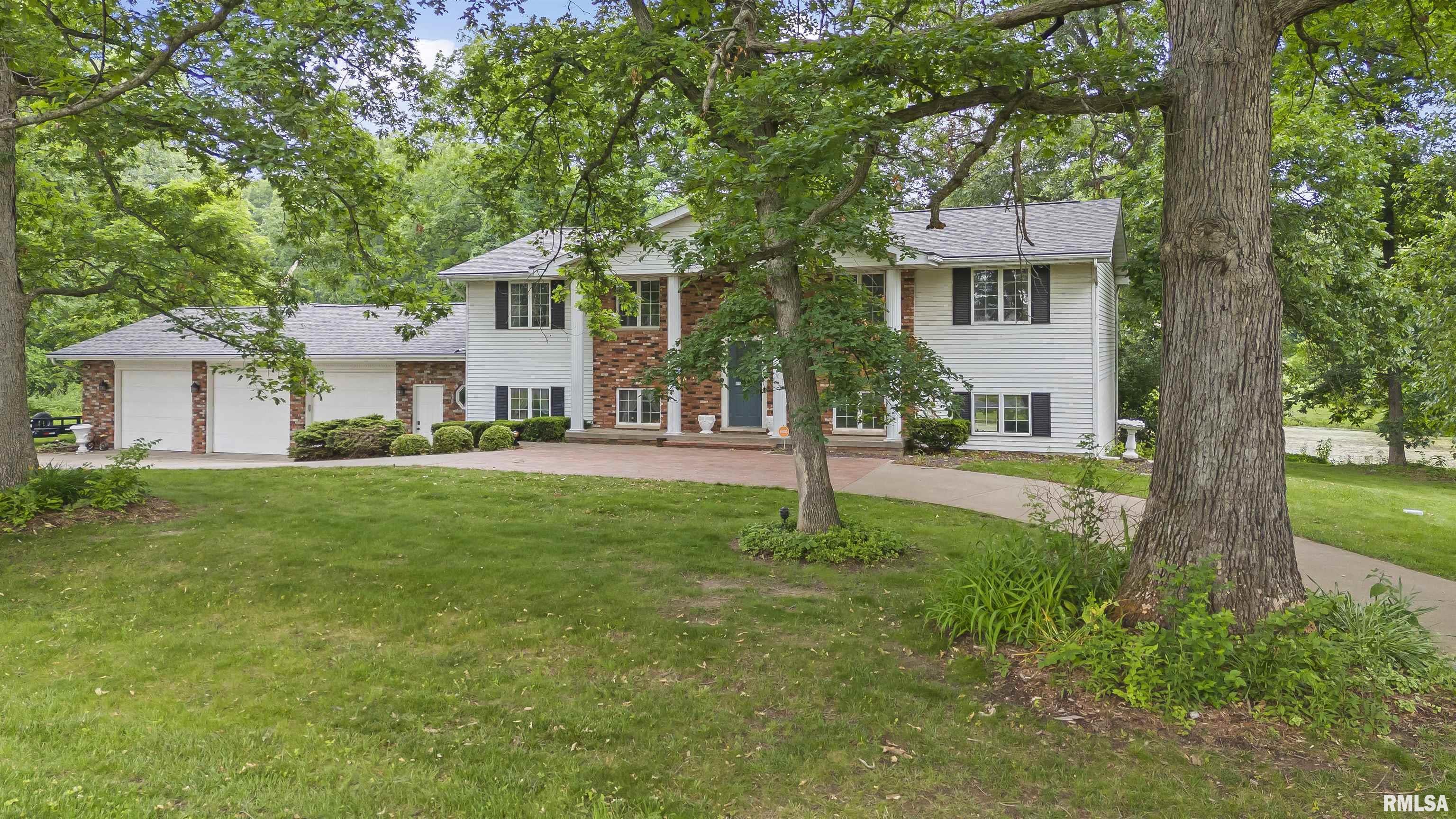 201 E Lake Shore Drive, Edelstein, Illinois image 2