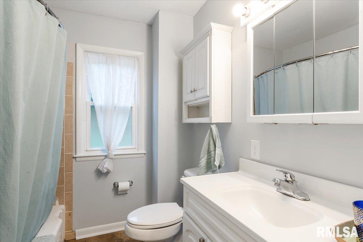 1300 26th Avenue, Rock Island, Illinois image 24