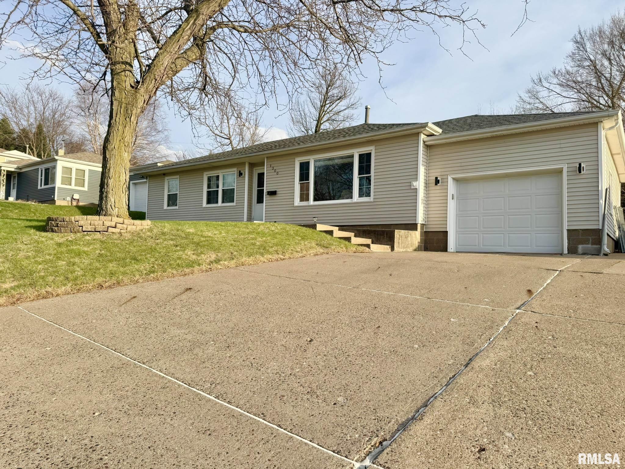 1300 26th Avenue, Rock Island, Illinois image 6