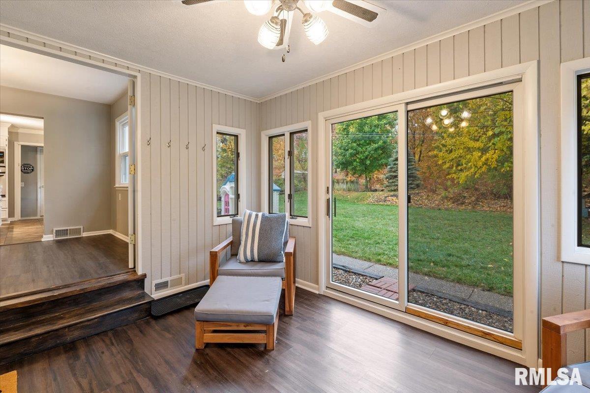 1300 26th Avenue, Rock Island, Illinois image 29