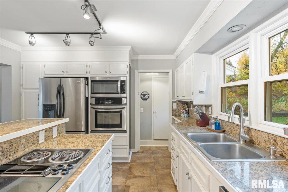 1300 26th Avenue, Rock Island, Illinois image 19