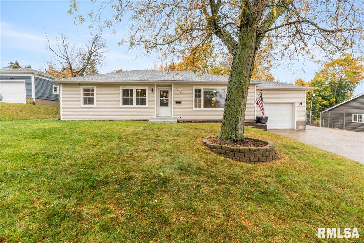 1300 26th Avenue, Rock Island, Illinois image 1