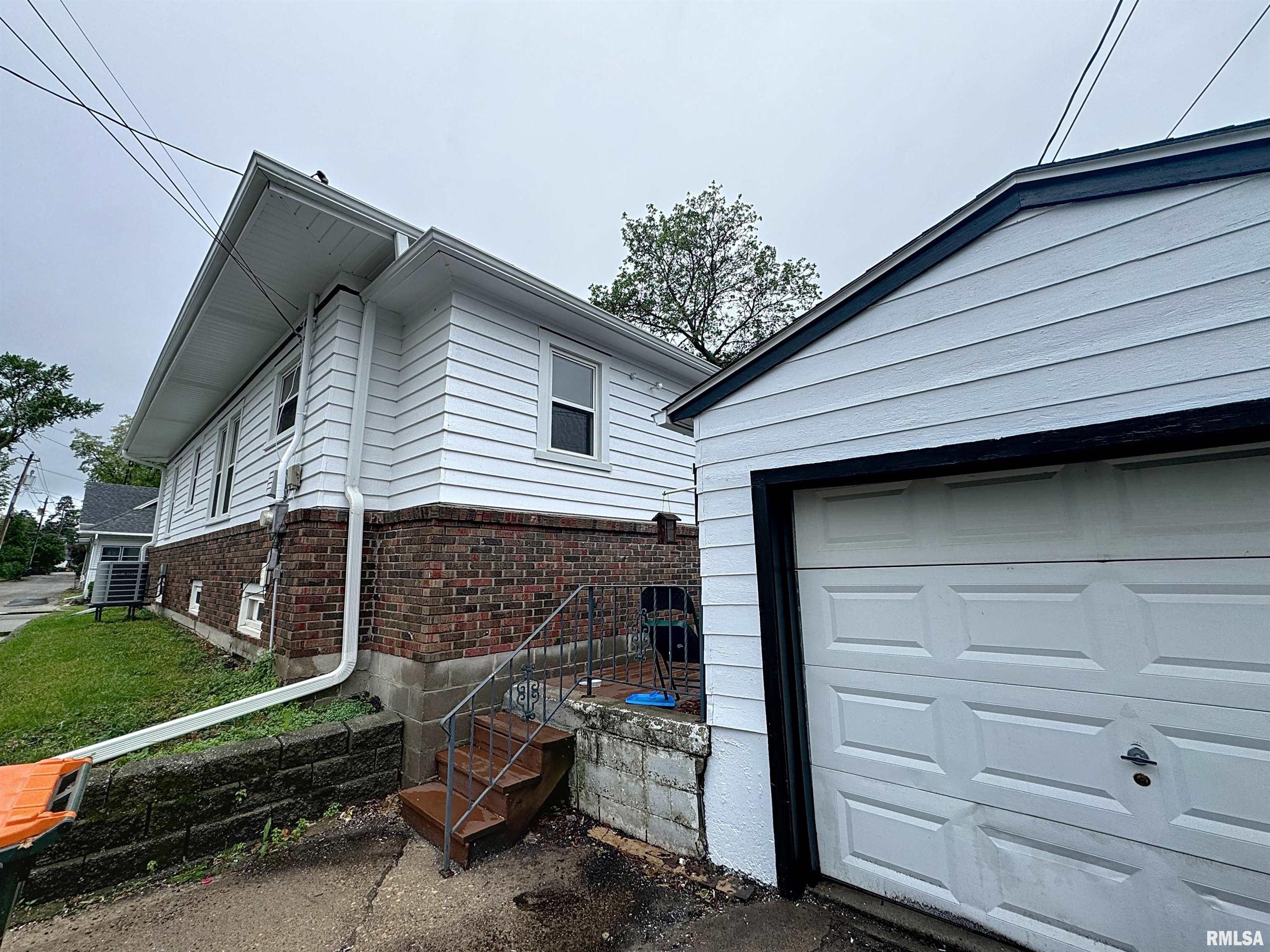 308 E Central Park Avenue, Davenport, Iowa image 21