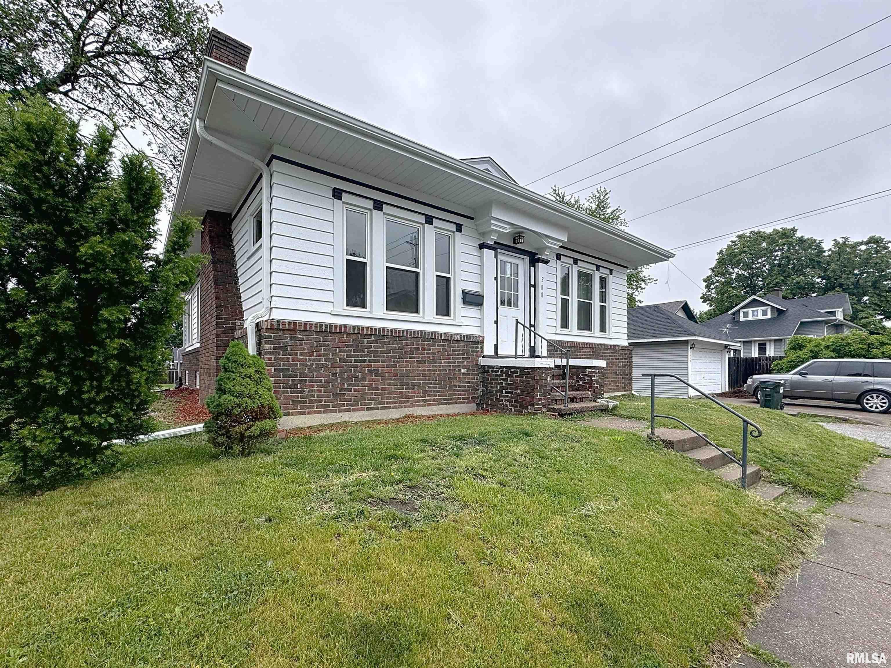 308 E Central Park Avenue, Davenport, Iowa image 3