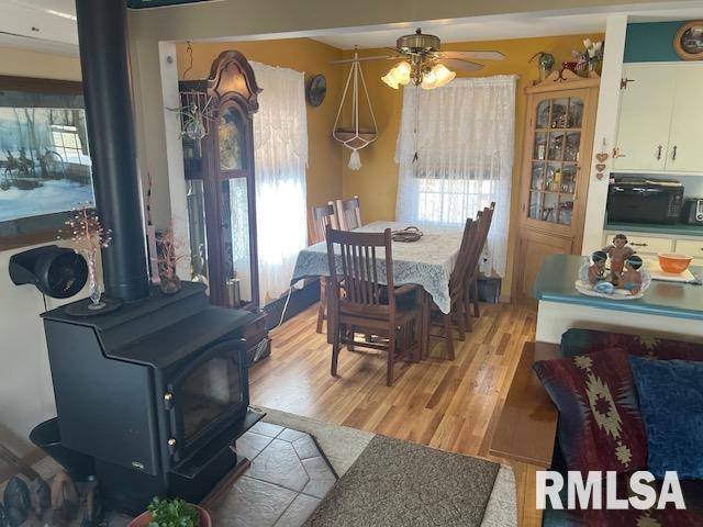 1128 N Cody Road, Le Claire, Iowa image 8