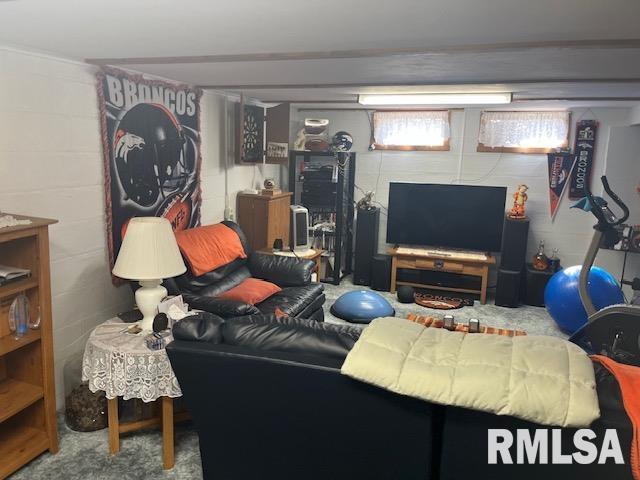 1128 N Cody Road, Le Claire, Iowa image 21