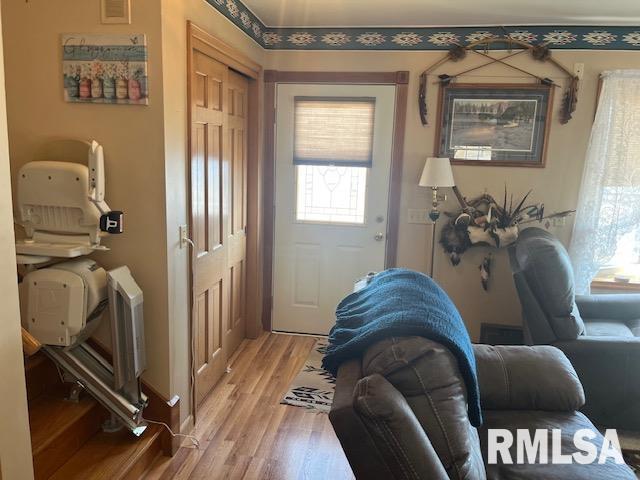 1128 N Cody Road, Le Claire, Iowa image 9