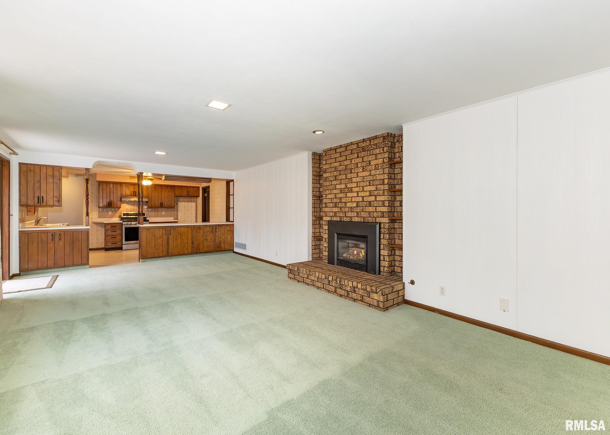 9721 234th Street North, Port Byron, Illinois image 22