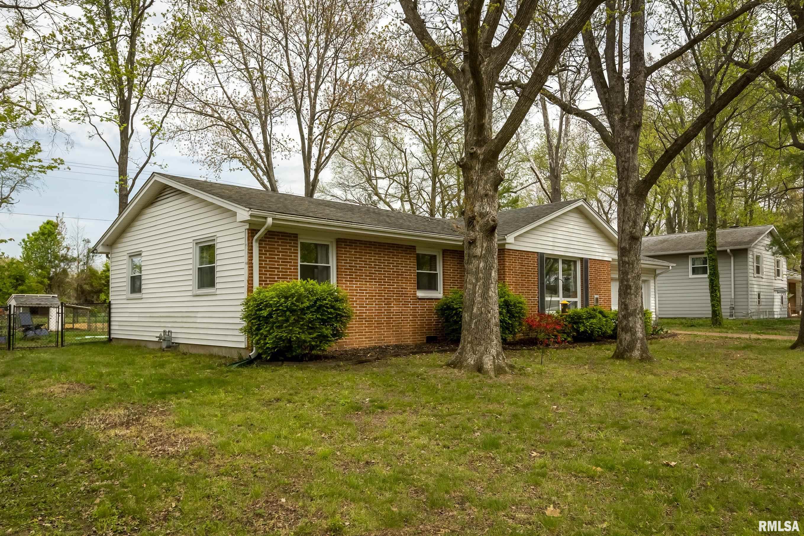 1516 E Gary Drive, Carbondale, Illinois image 2
