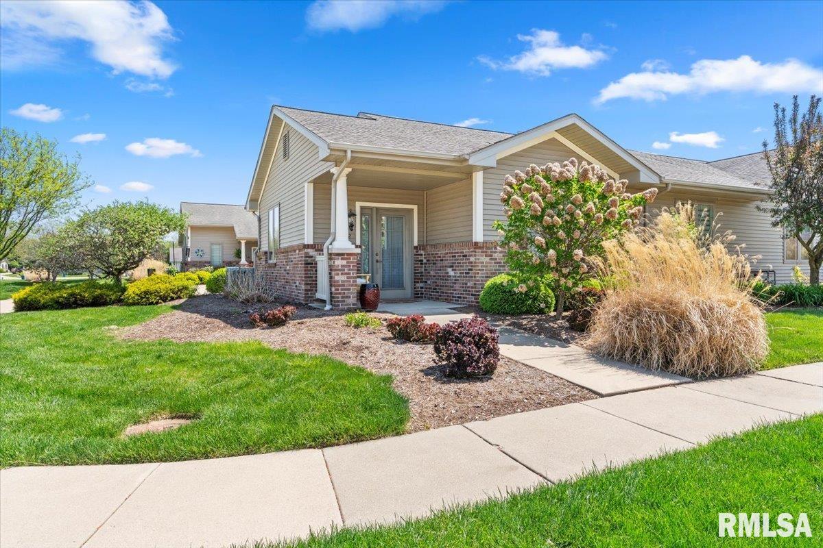 812 Longleaf Court, Springfield, Illinois image 2