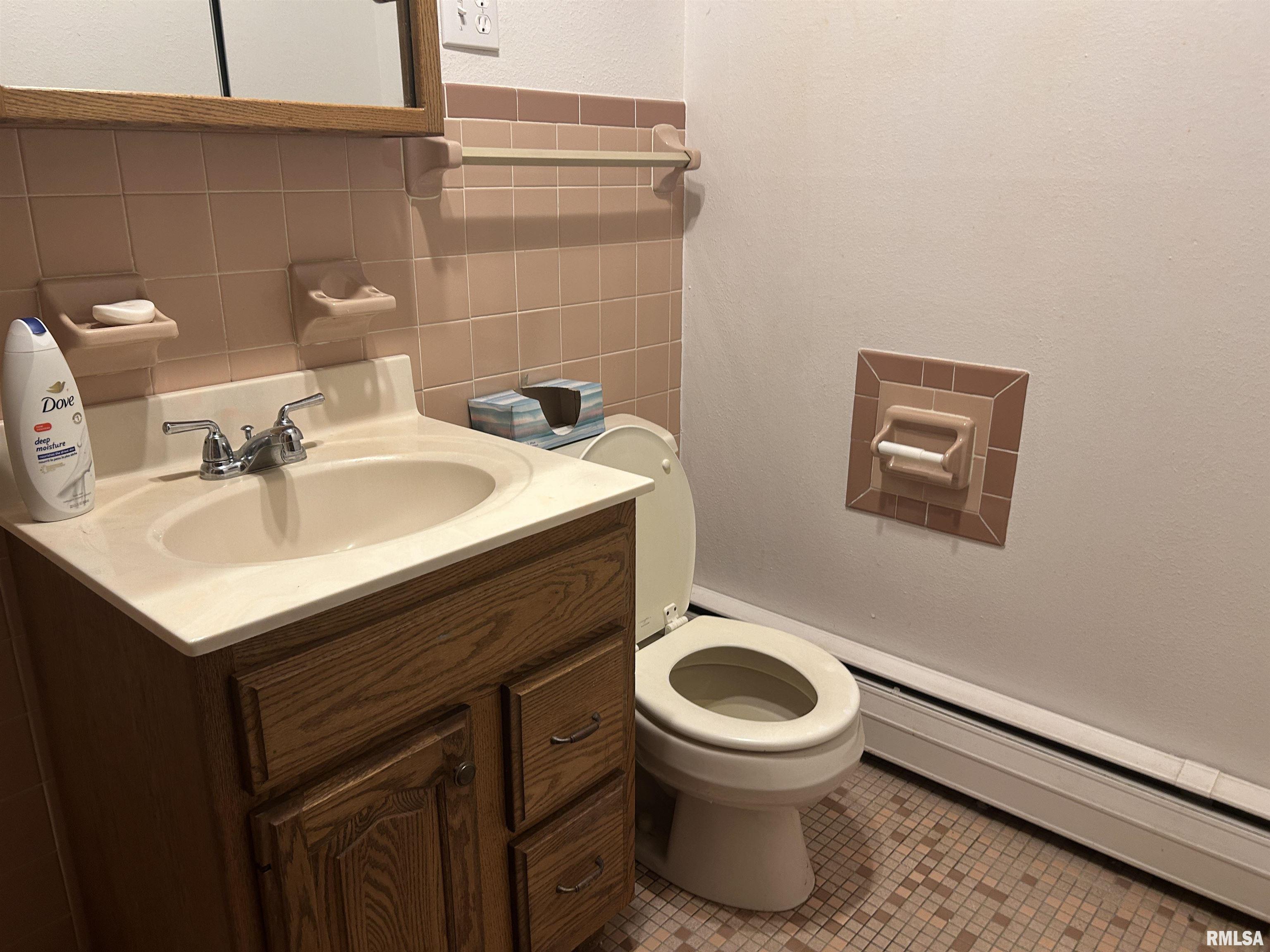 401 W 11th Street, Christopher, Illinois image 15