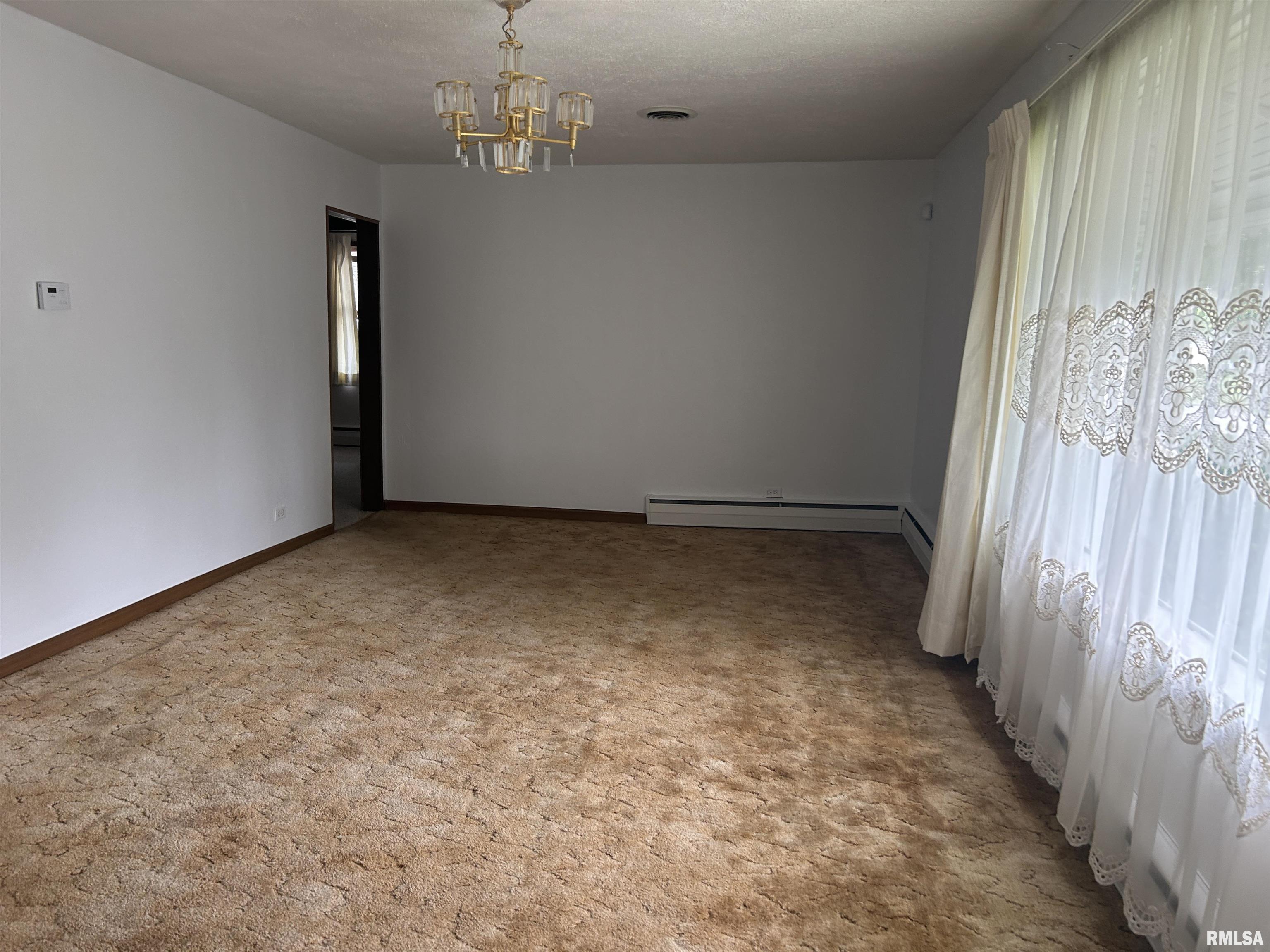 401 W 11th Street, Christopher, Illinois image 9