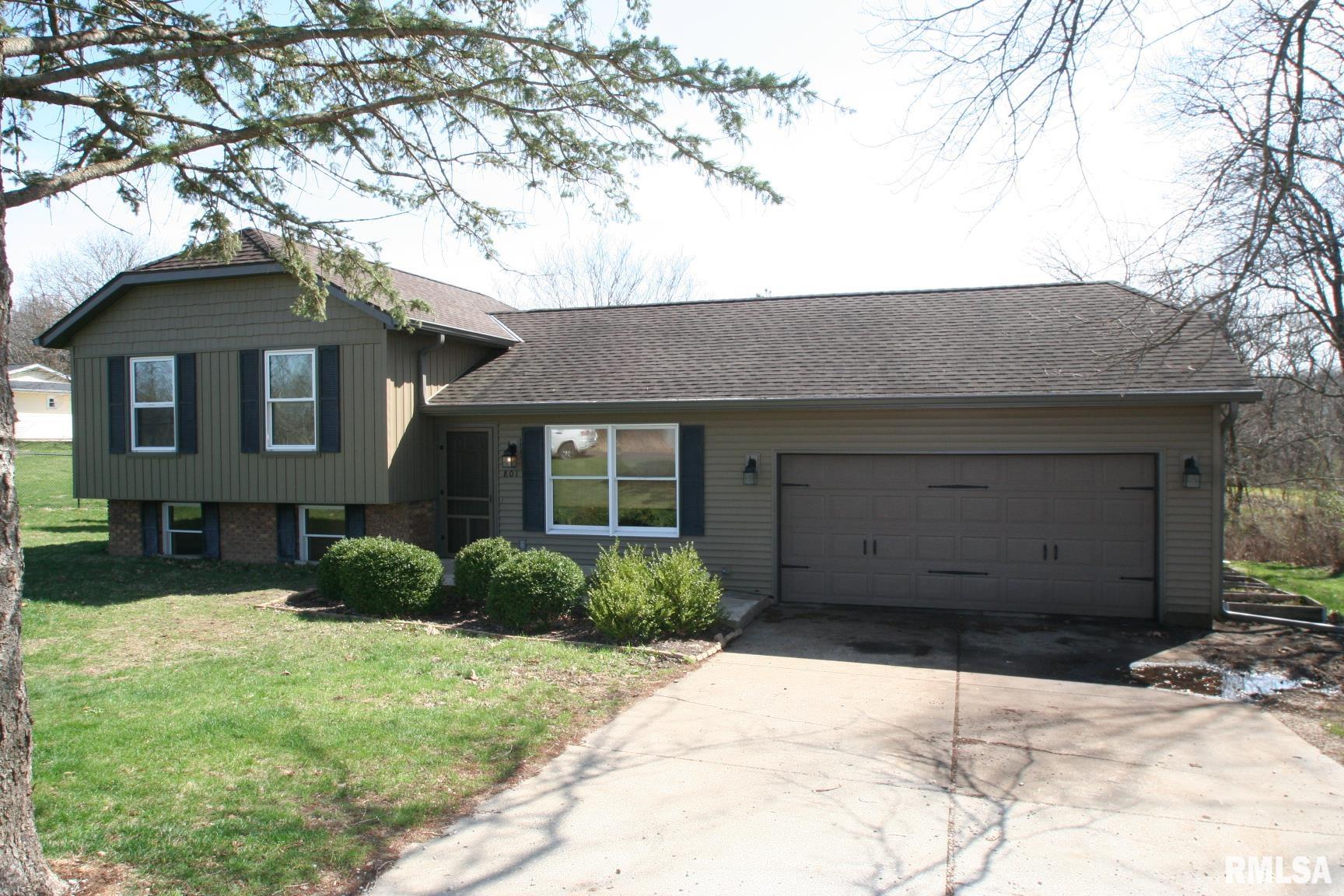801 Heritage Drive, Mackinaw, Illinois image 1