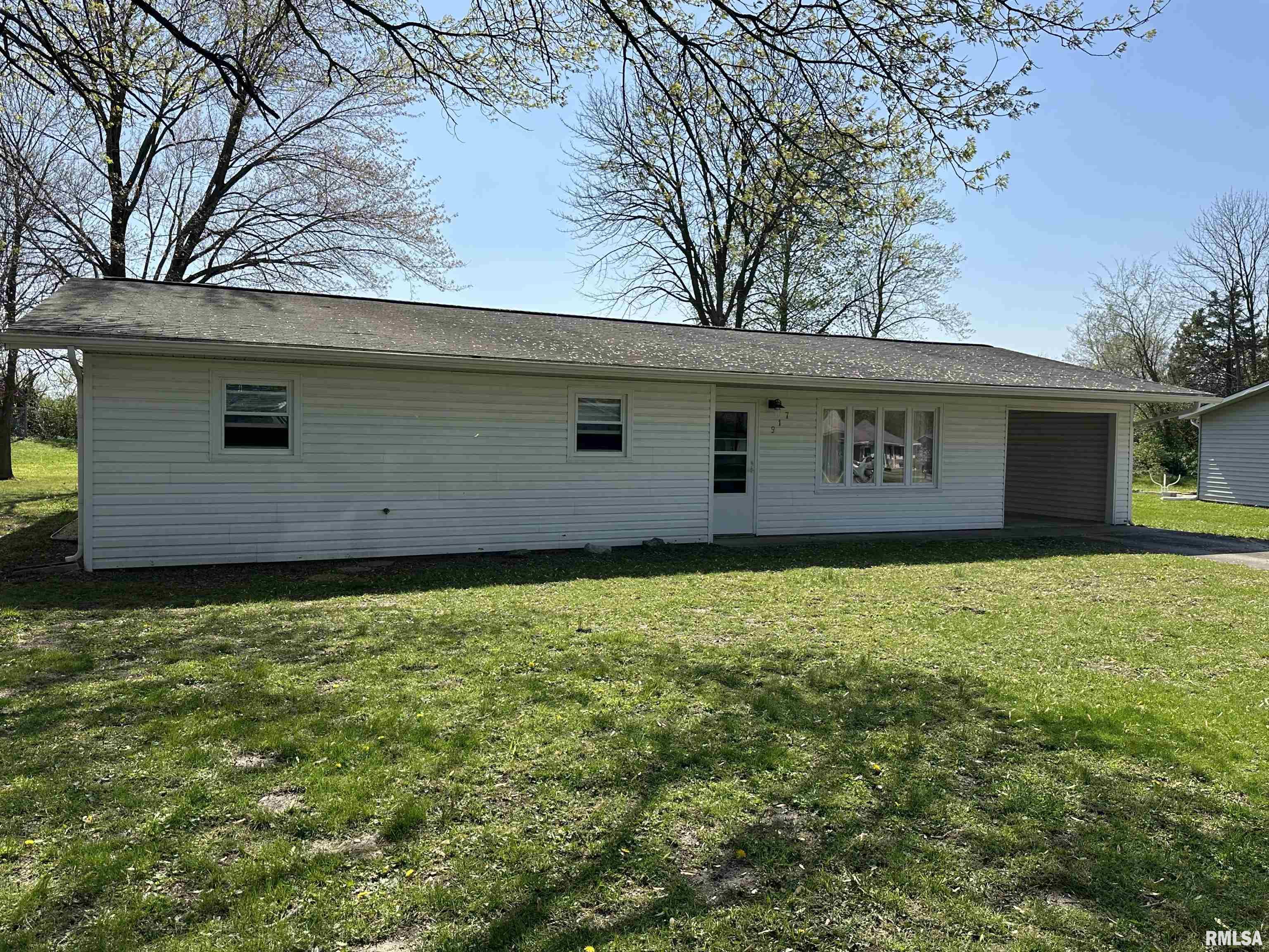 917 Roberta Drive, Murphysboro, Illinois image 1