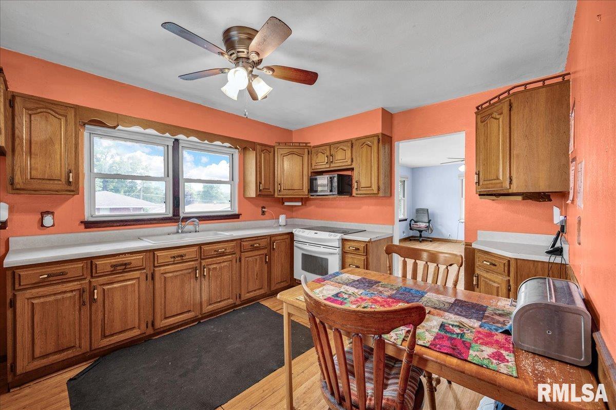1411 Chestnut Street, Pekin, Illinois image 7