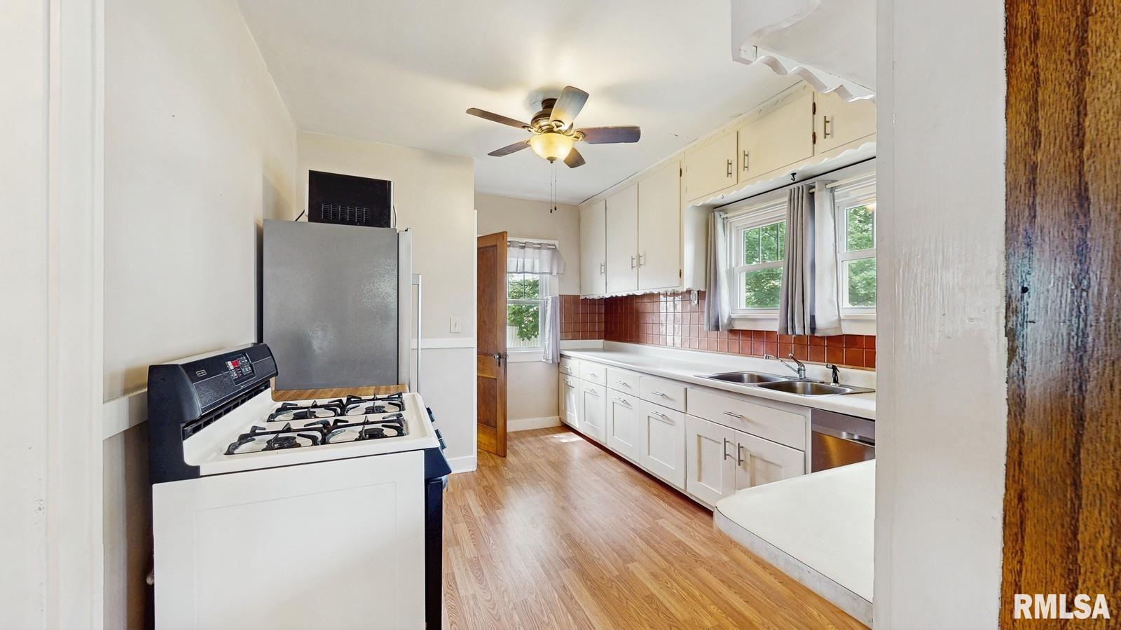 506 18th Avenue, Moline, Illinois image 13