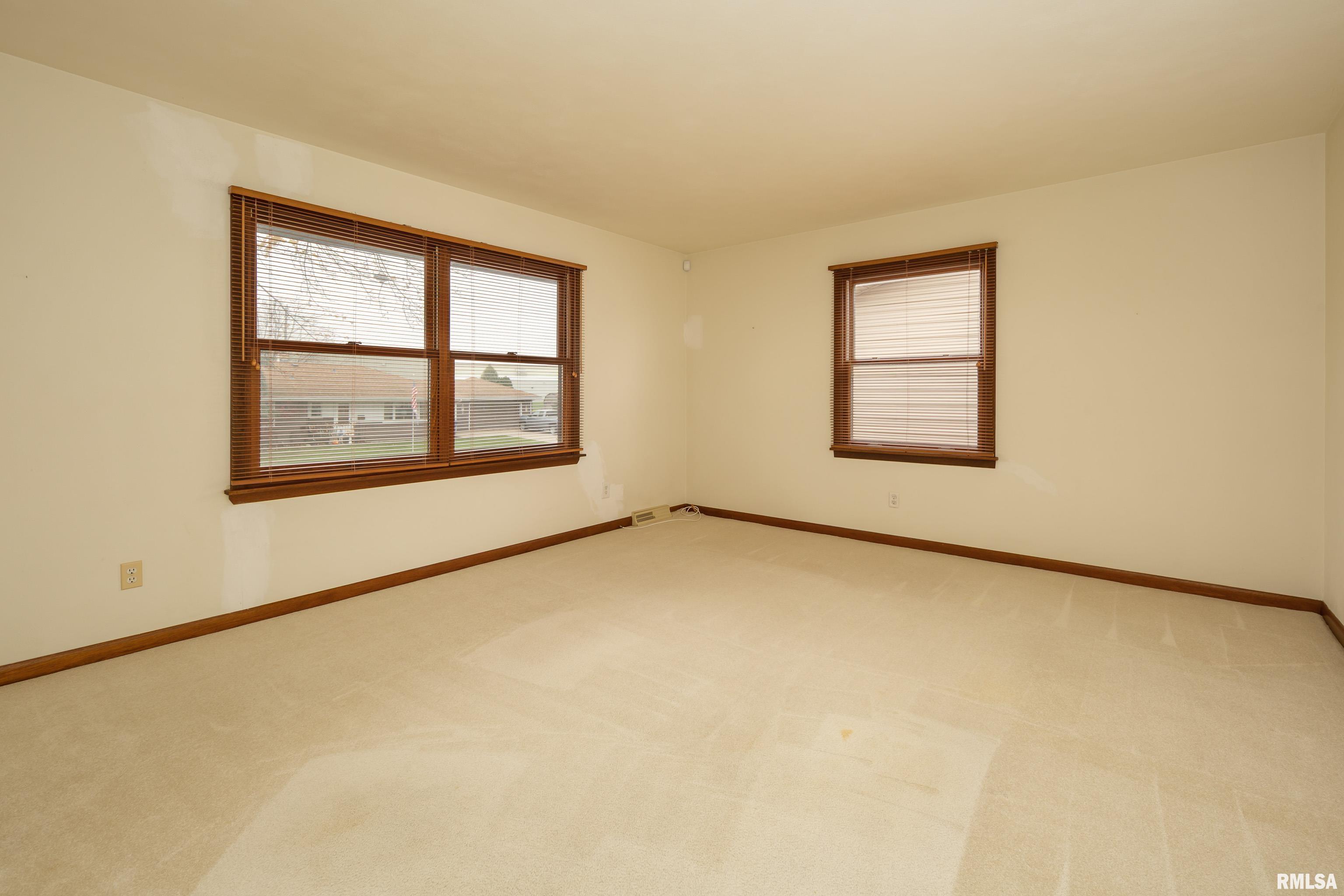 4614 47th Street, Moline, Illinois image 9