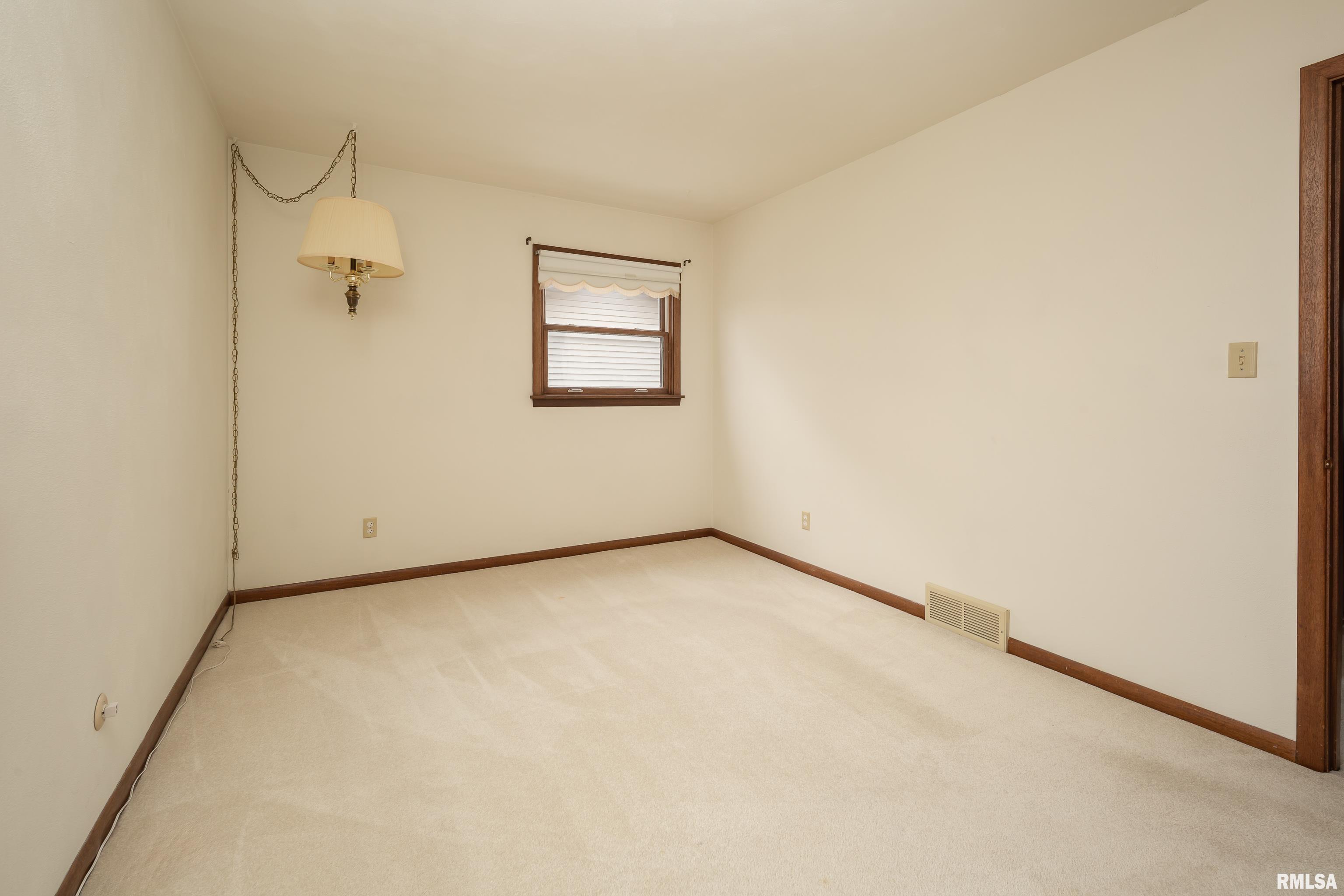 4614 47th Street, Moline, Illinois image 13