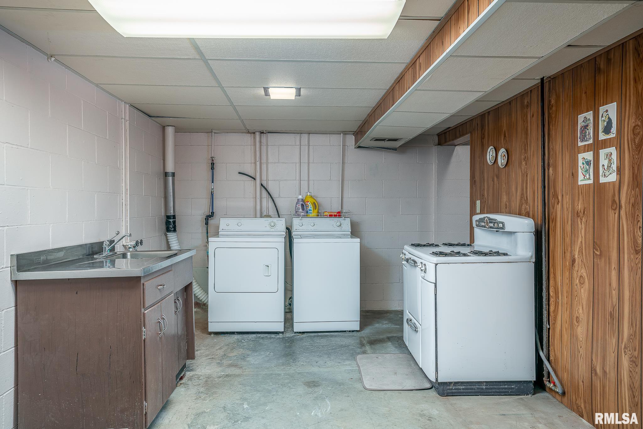 1217 7th Avenue Court, Silvis, Illinois image 16