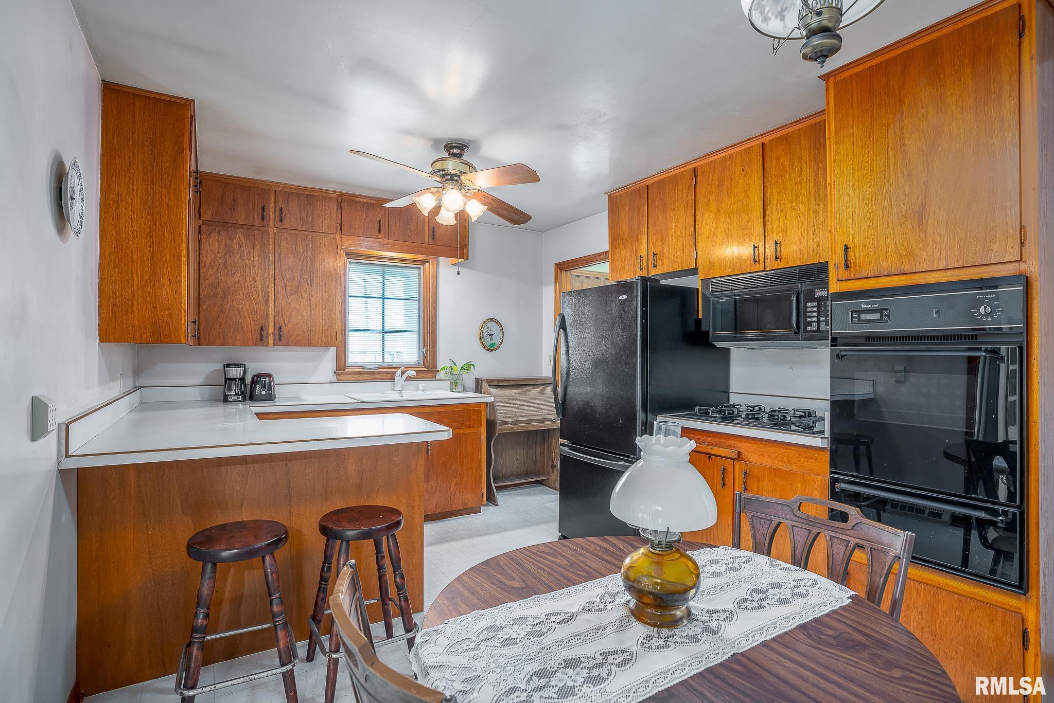 1217 7th Avenue Court, Silvis, Illinois image 3