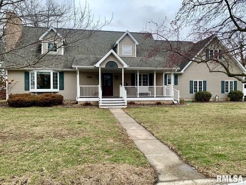 Homes For Sale - 109 Lippold Street<br/> Montgomery County, Farmersville, IL 62533