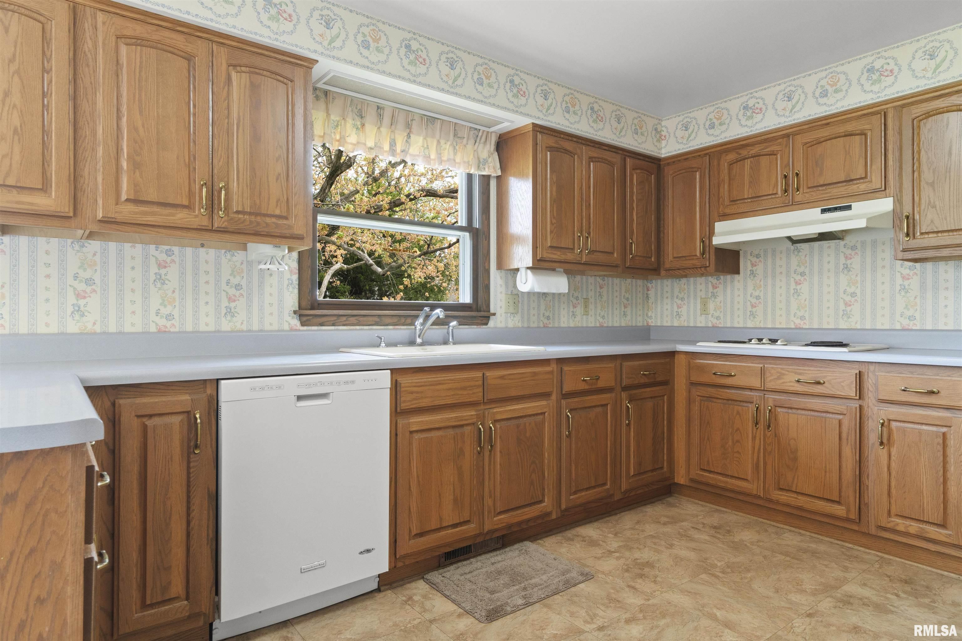 2722 N Kingston Drive, Peoria, Illinois image 22