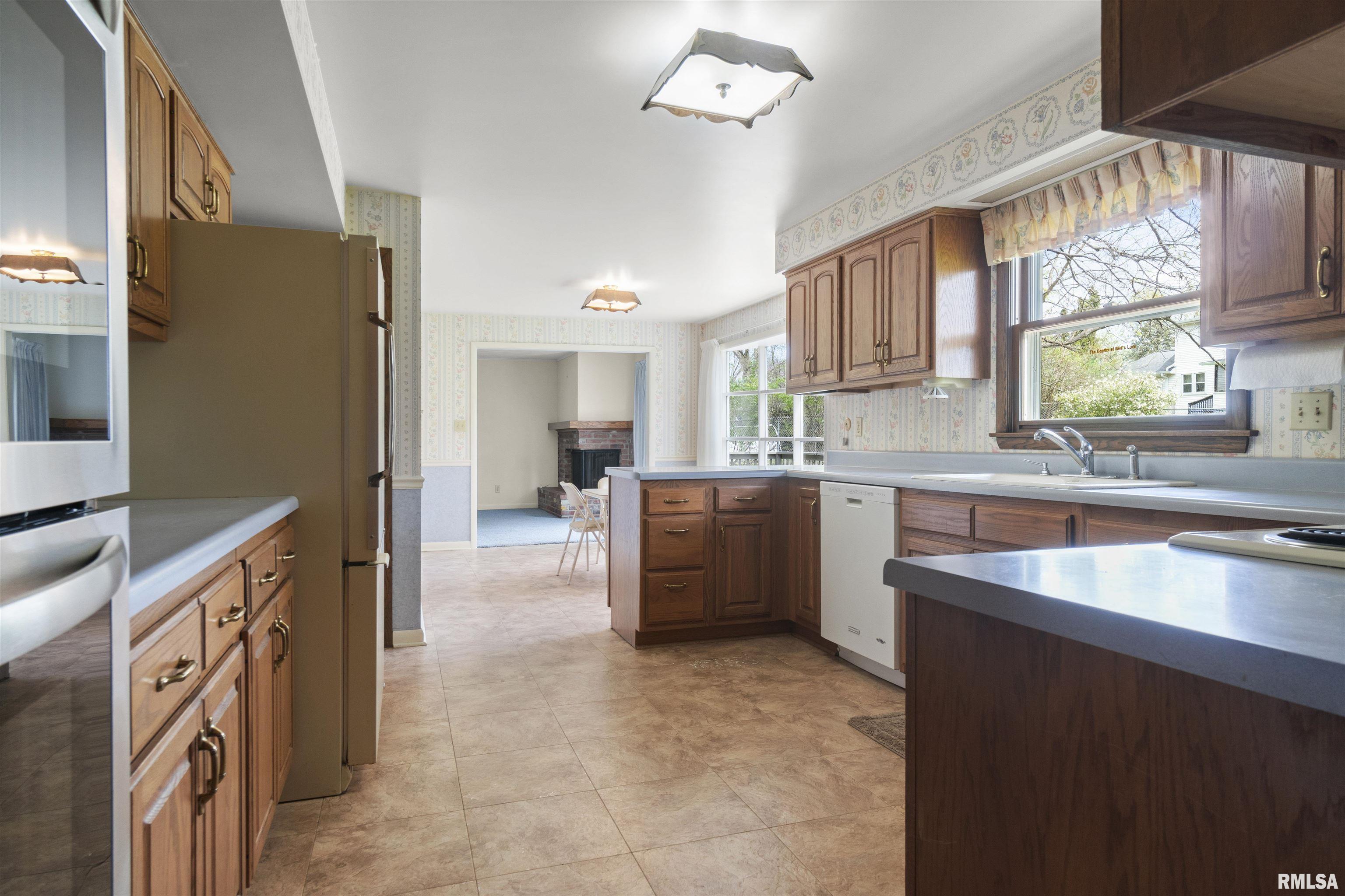 2722 N Kingston Drive, Peoria, Illinois image 28