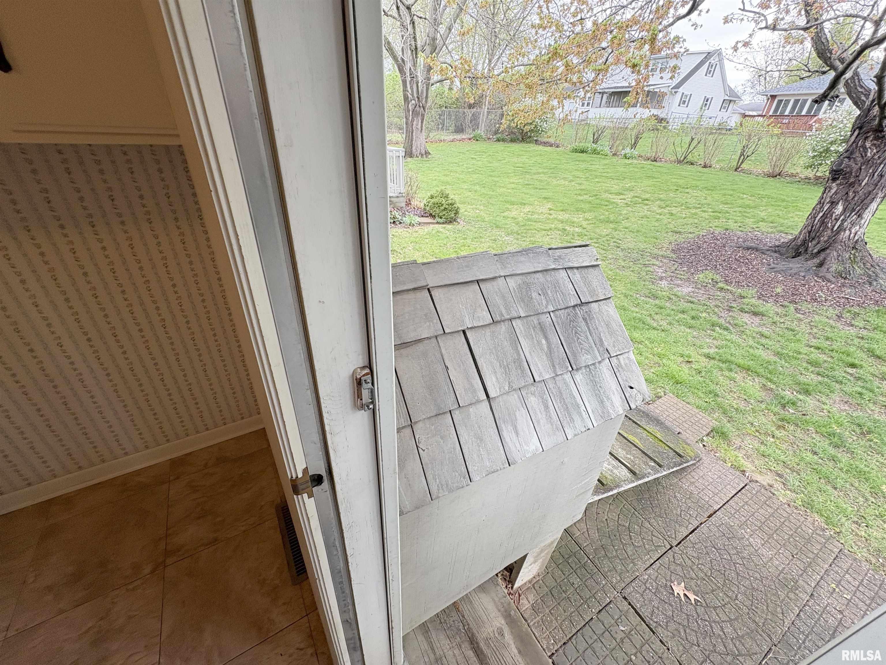 2722 N Kingston Drive, Peoria, Illinois image 34