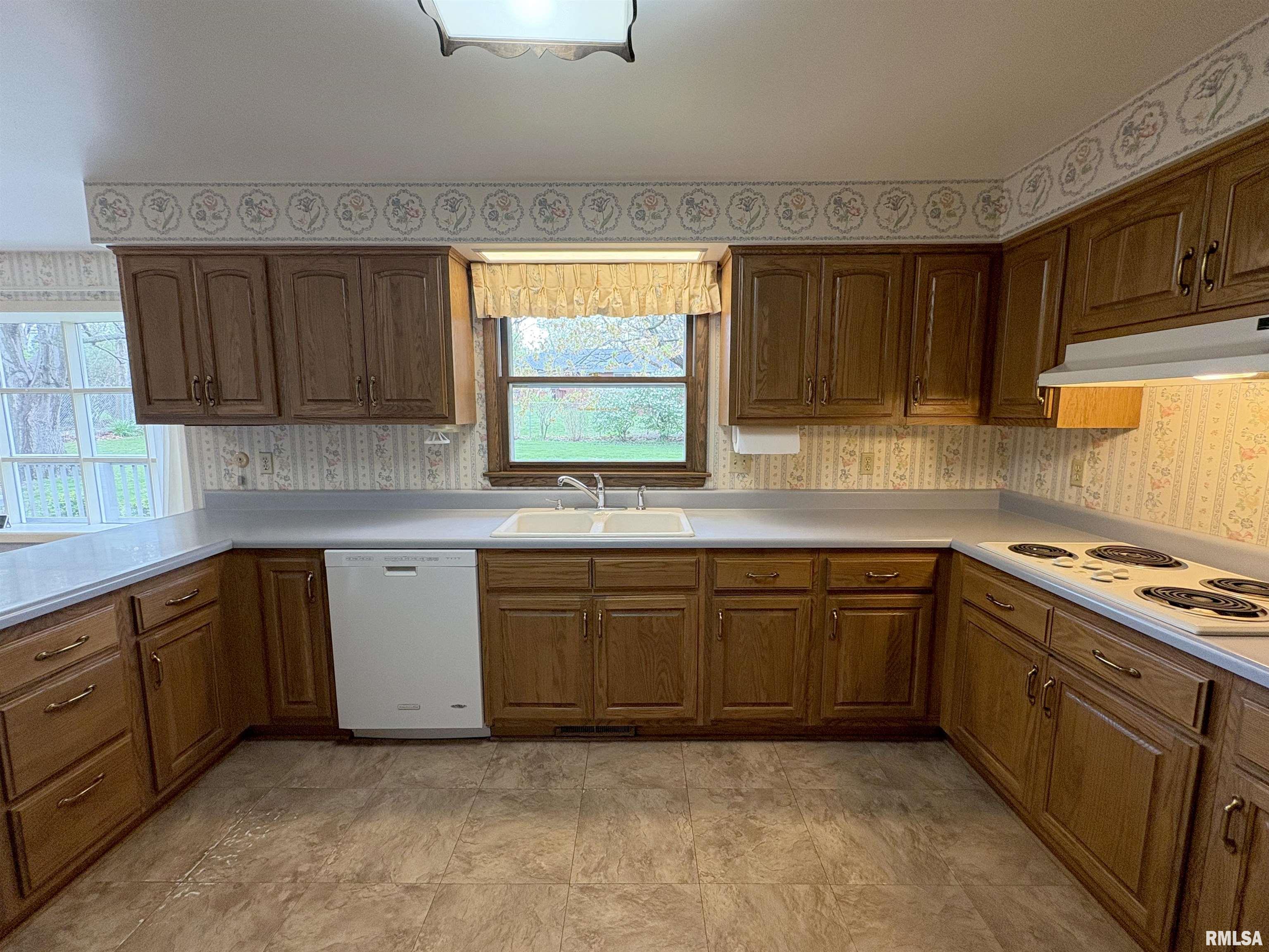 2722 N Kingston Drive, Peoria, Illinois image 21