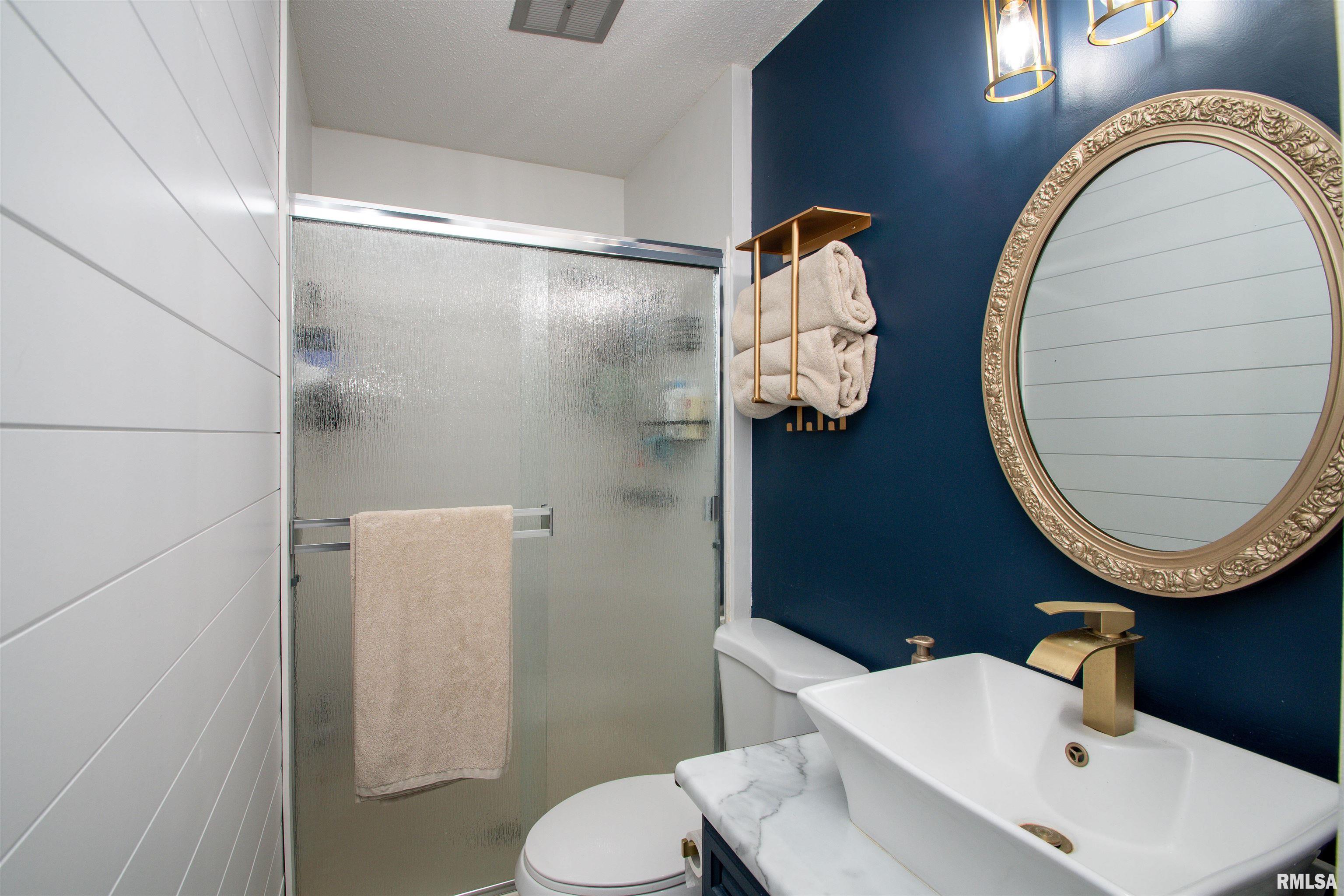 2300 E Reservoir Boulevard, Peoria, Illinois image 21