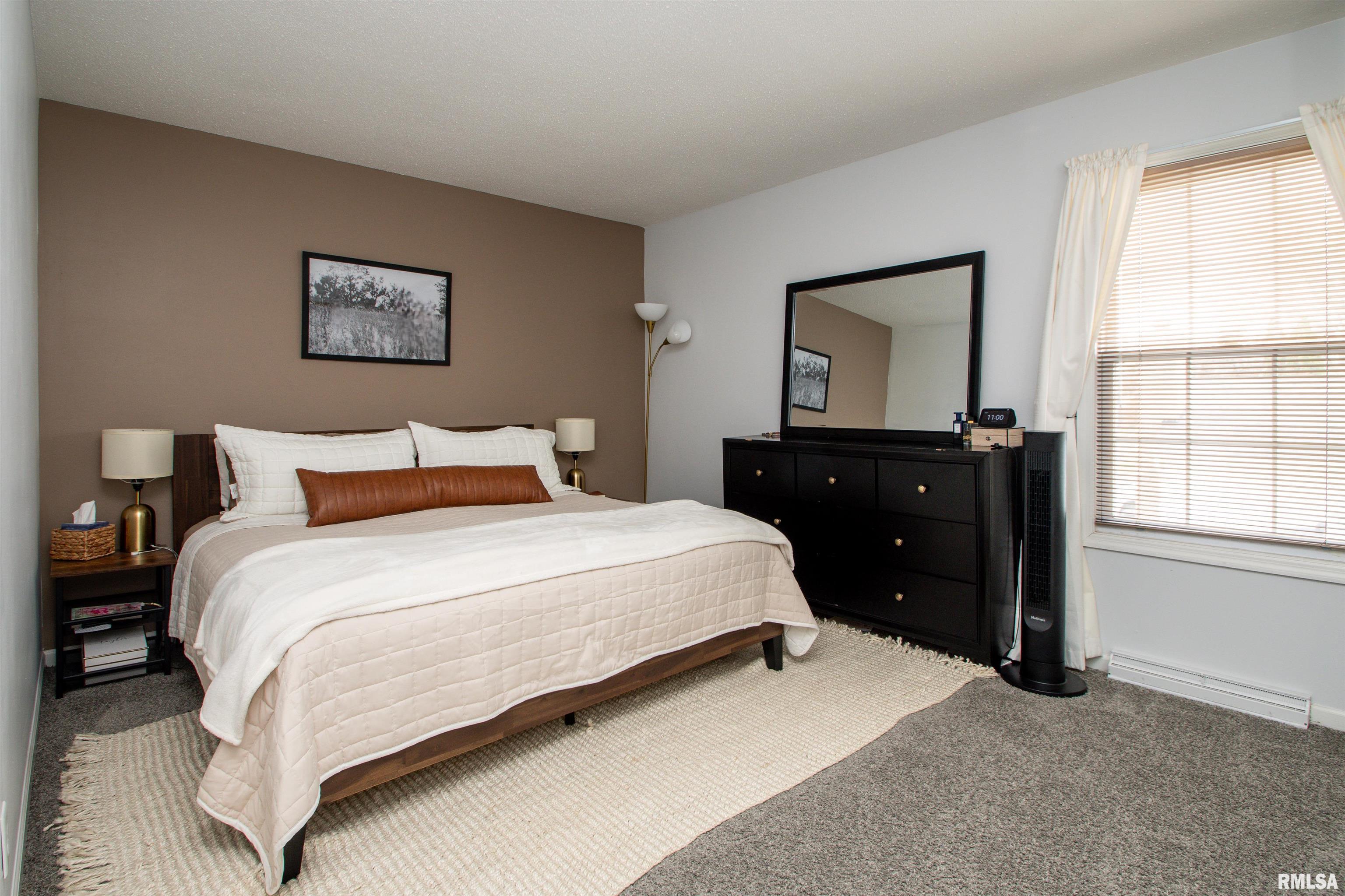2300 E Reservoir Boulevard, Peoria, Illinois image 20