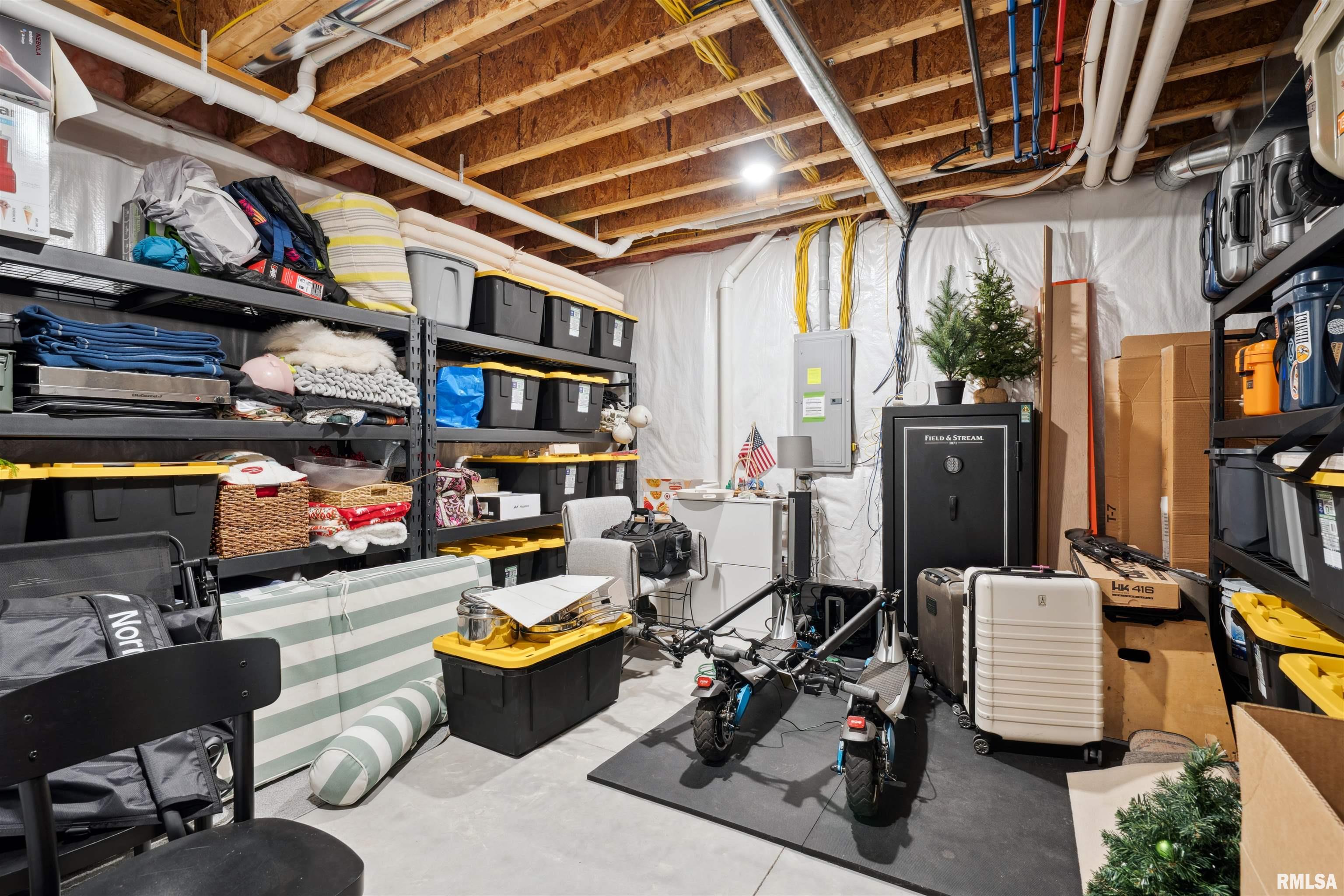 4478 Lakeside Drive, Bettendorf, Iowa image 37