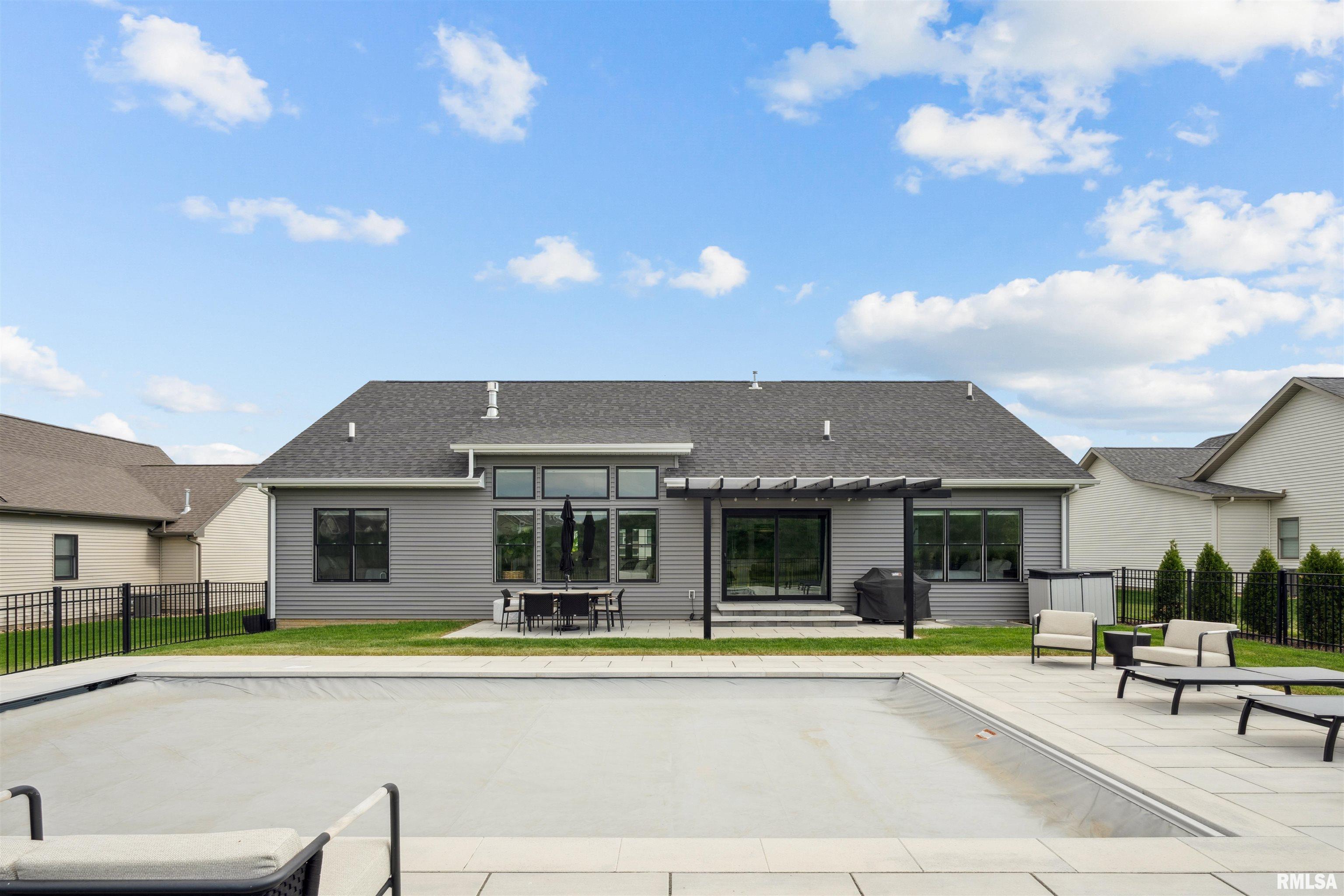 4478 Lakeside Drive, Bettendorf, Iowa image 43