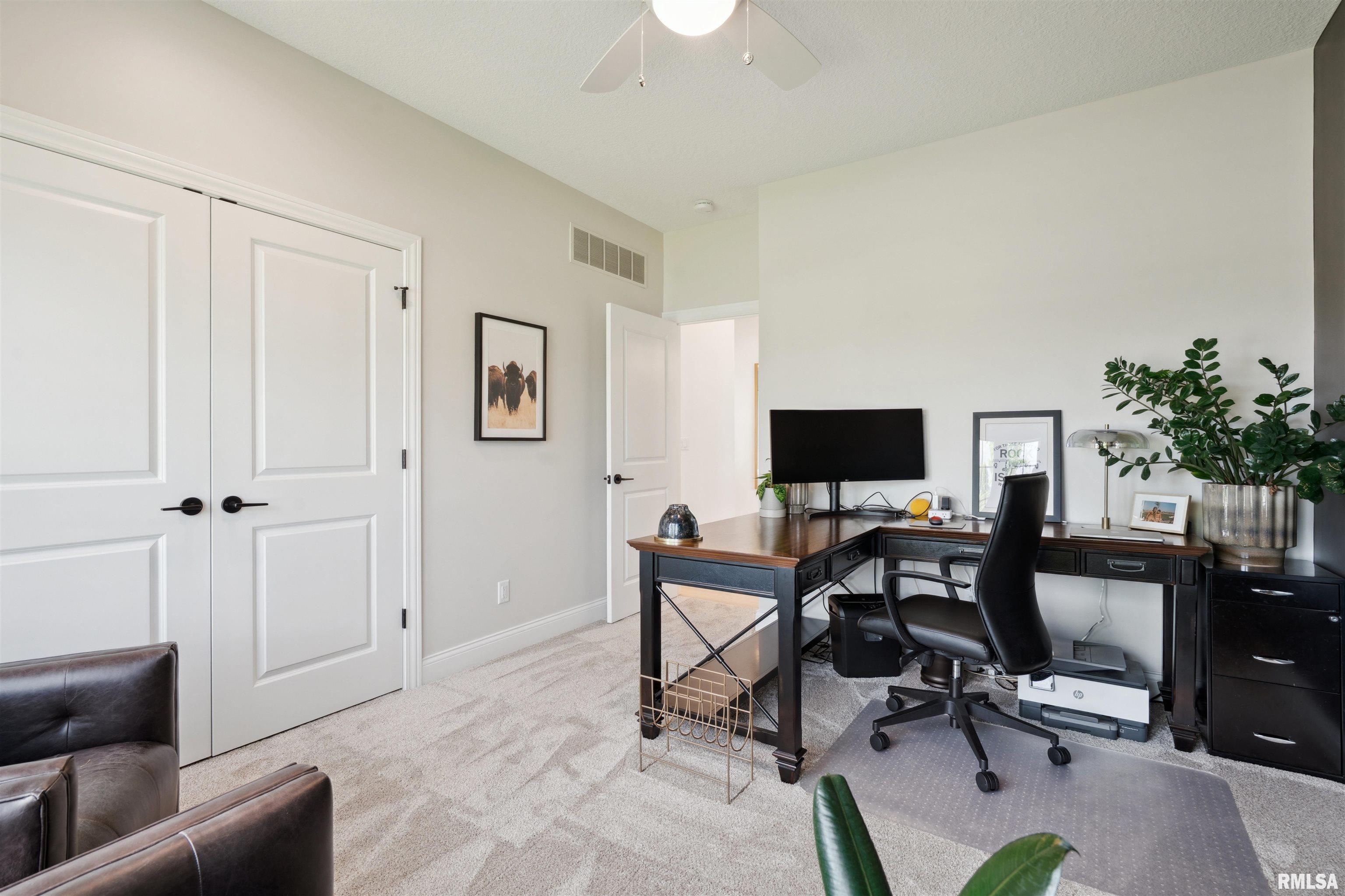 4478 Lakeside Drive, Bettendorf, Iowa image 15