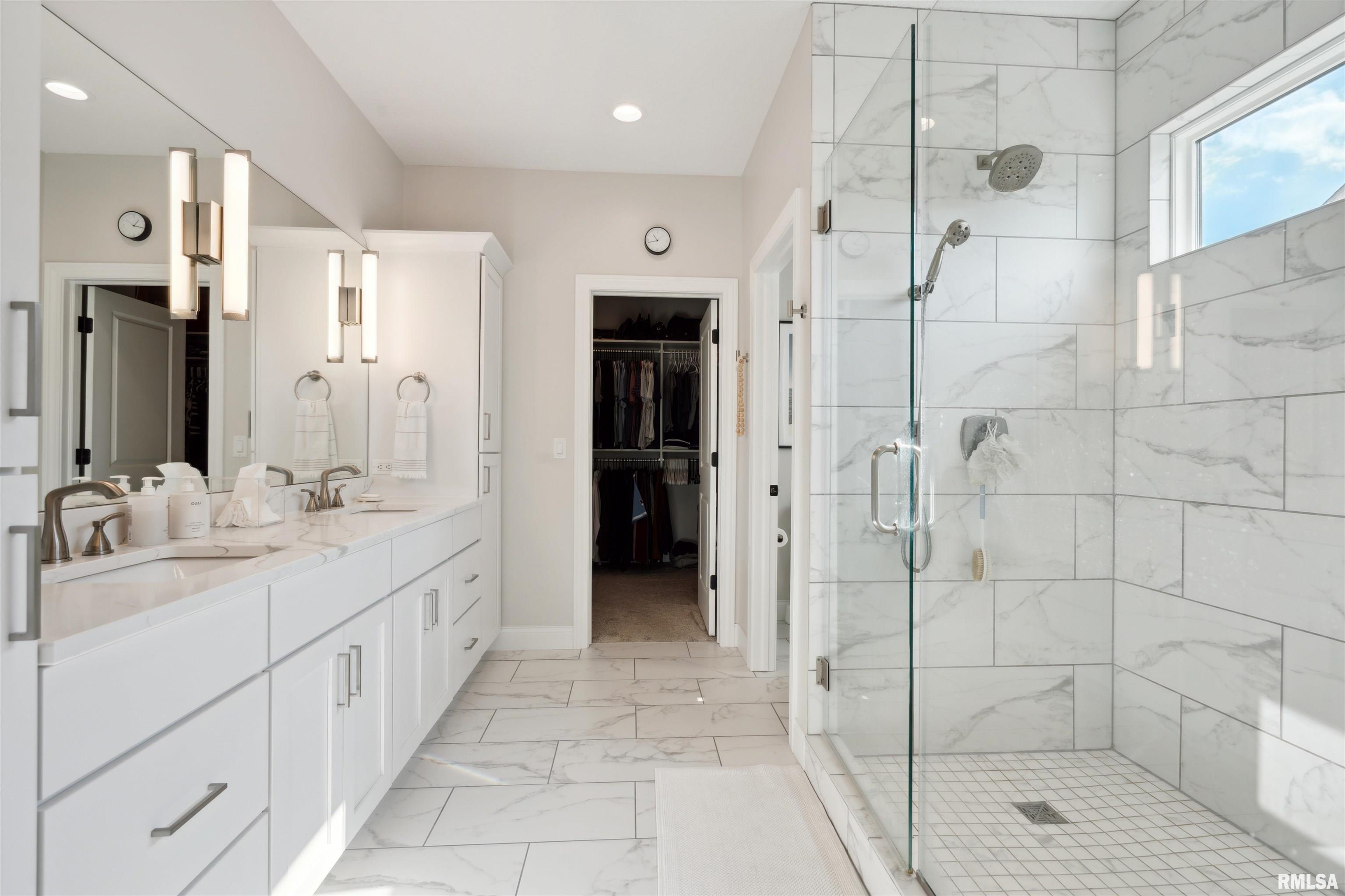 4478 Lakeside Drive, Bettendorf, Iowa image 21