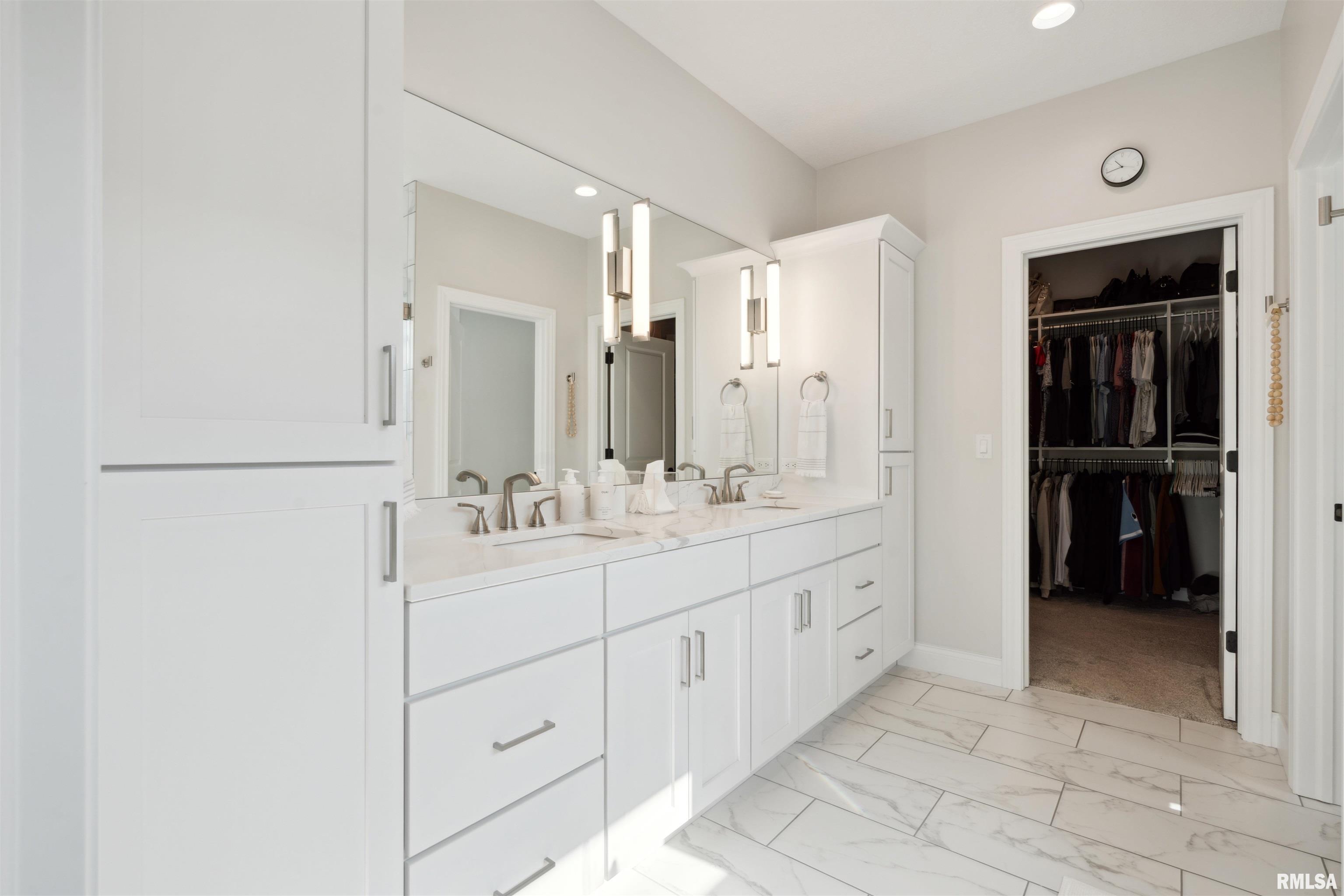 4478 Lakeside Drive, Bettendorf, Iowa image 22