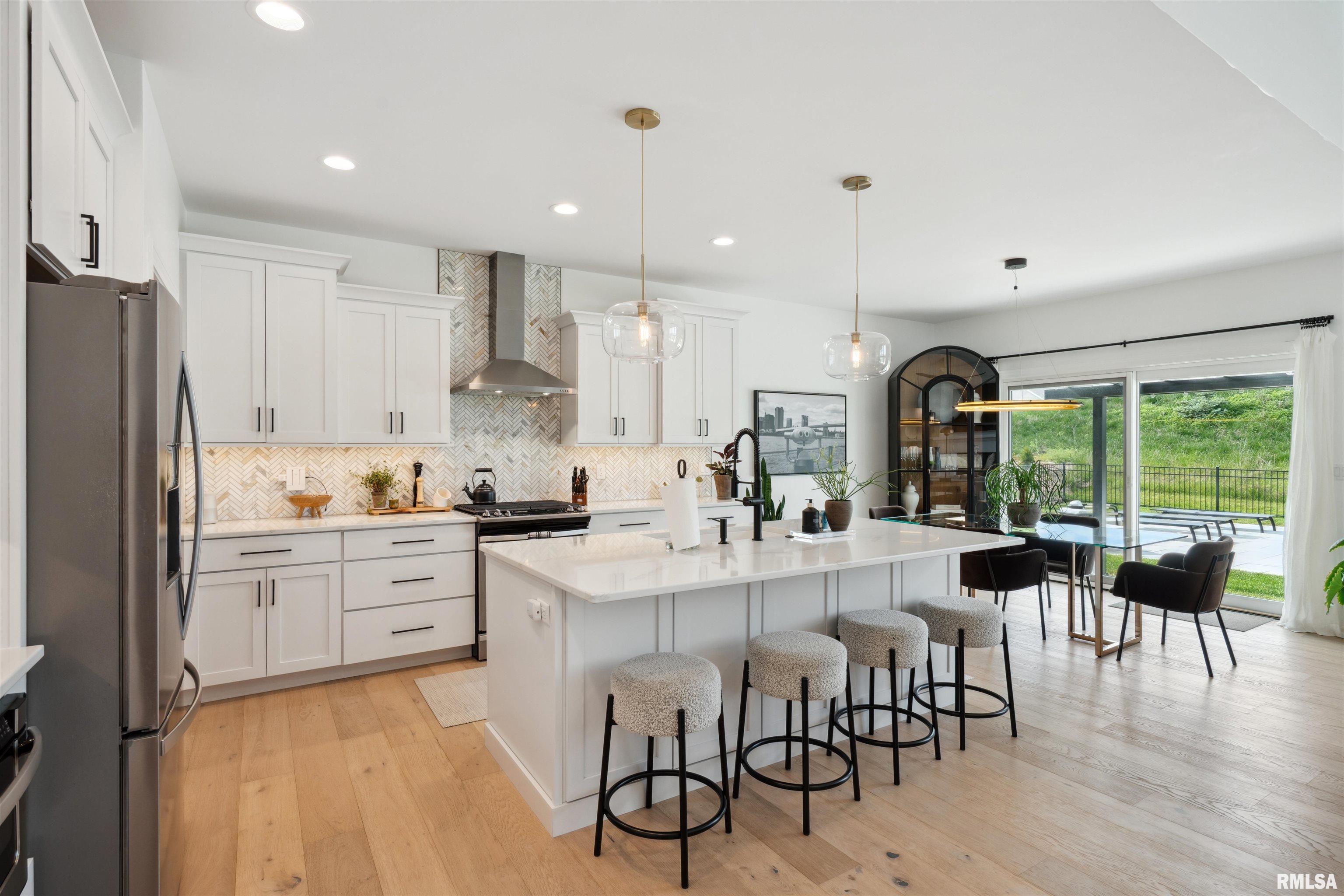 4478 Lakeside Drive, Bettendorf, Iowa image 10