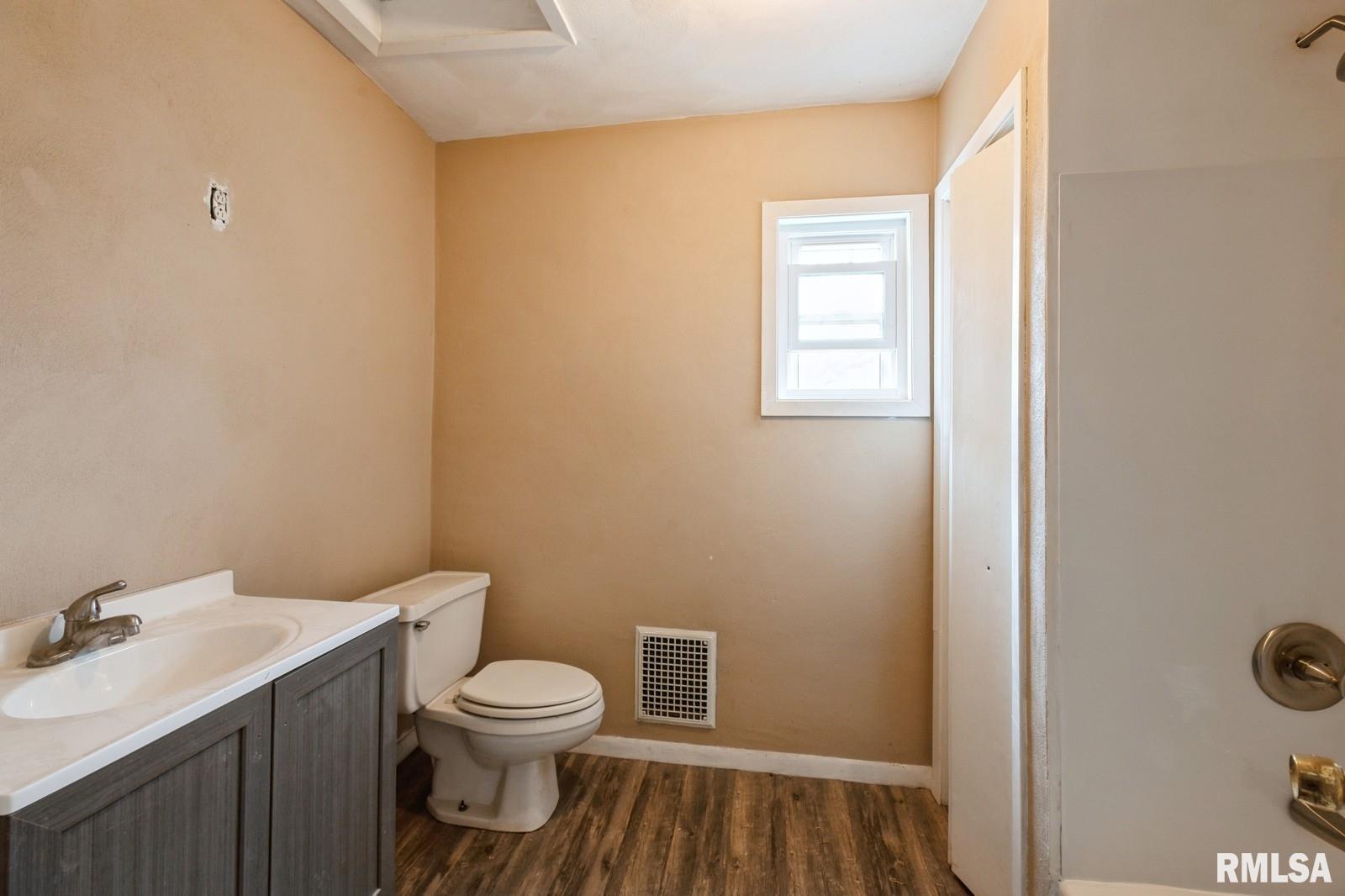315 6th Avenue, De Witt, Iowa image 31