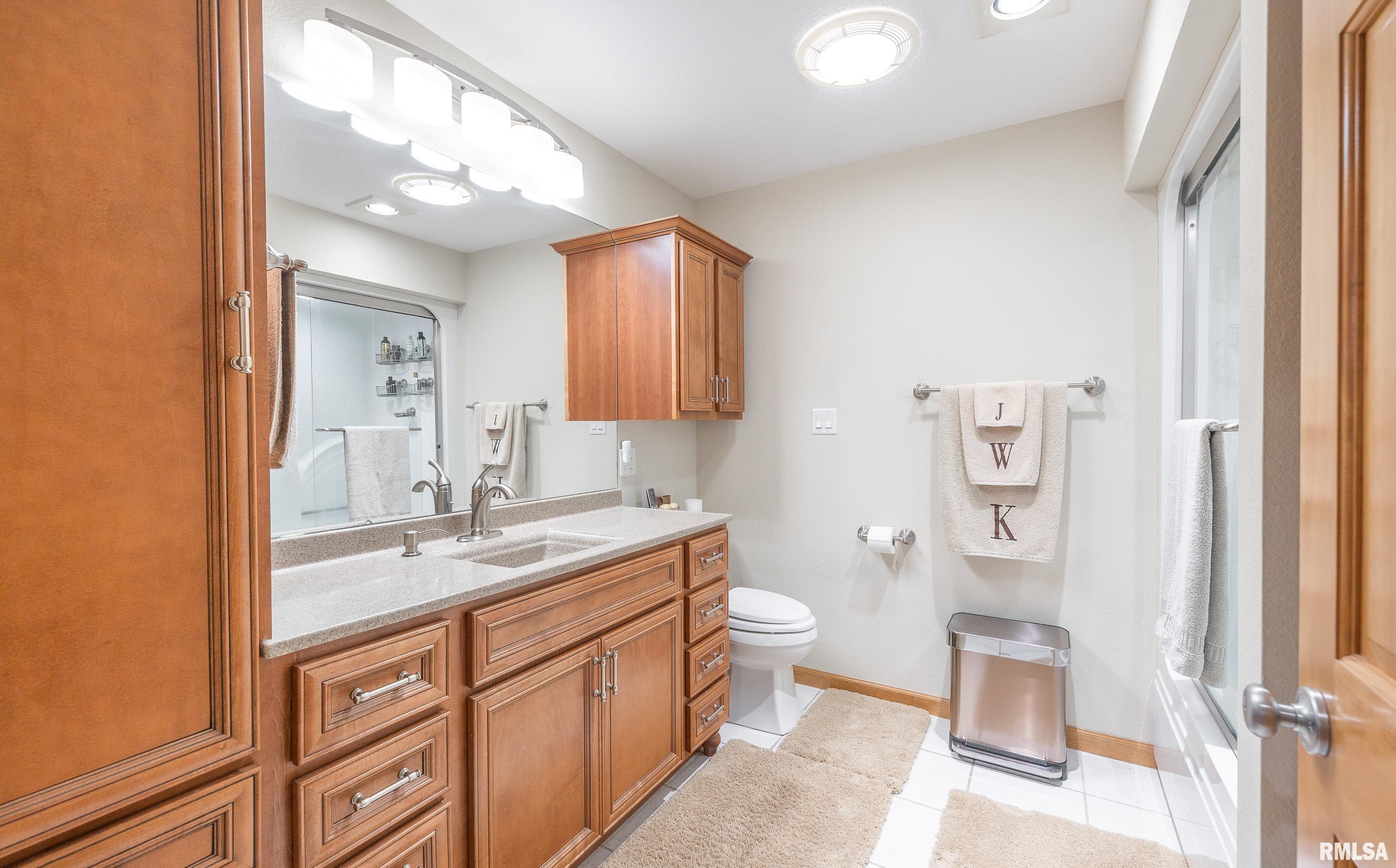 13642 Saint Rose Road, Highland, Illinois image 43