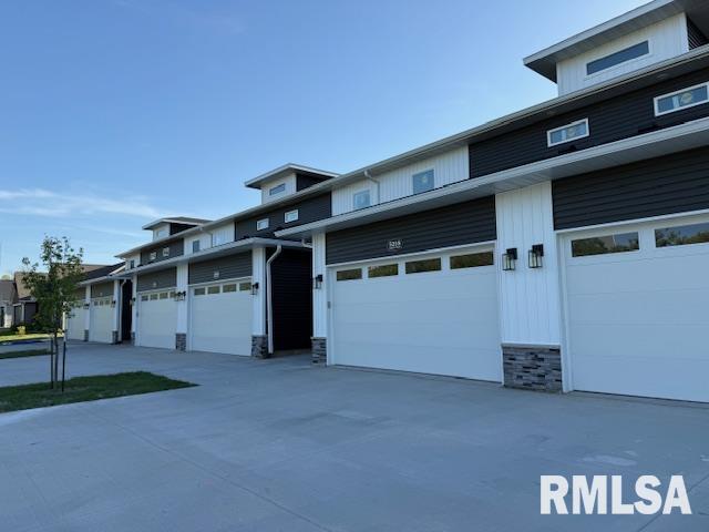 5210 Pandit Drive, Bettendorf, Iowa image 1